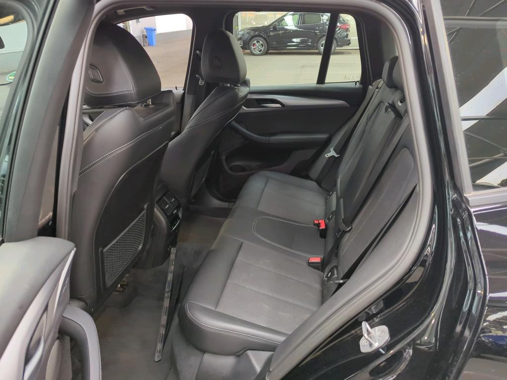 BMW X3 xDrive30e Advantage Pano AHk H/K 7