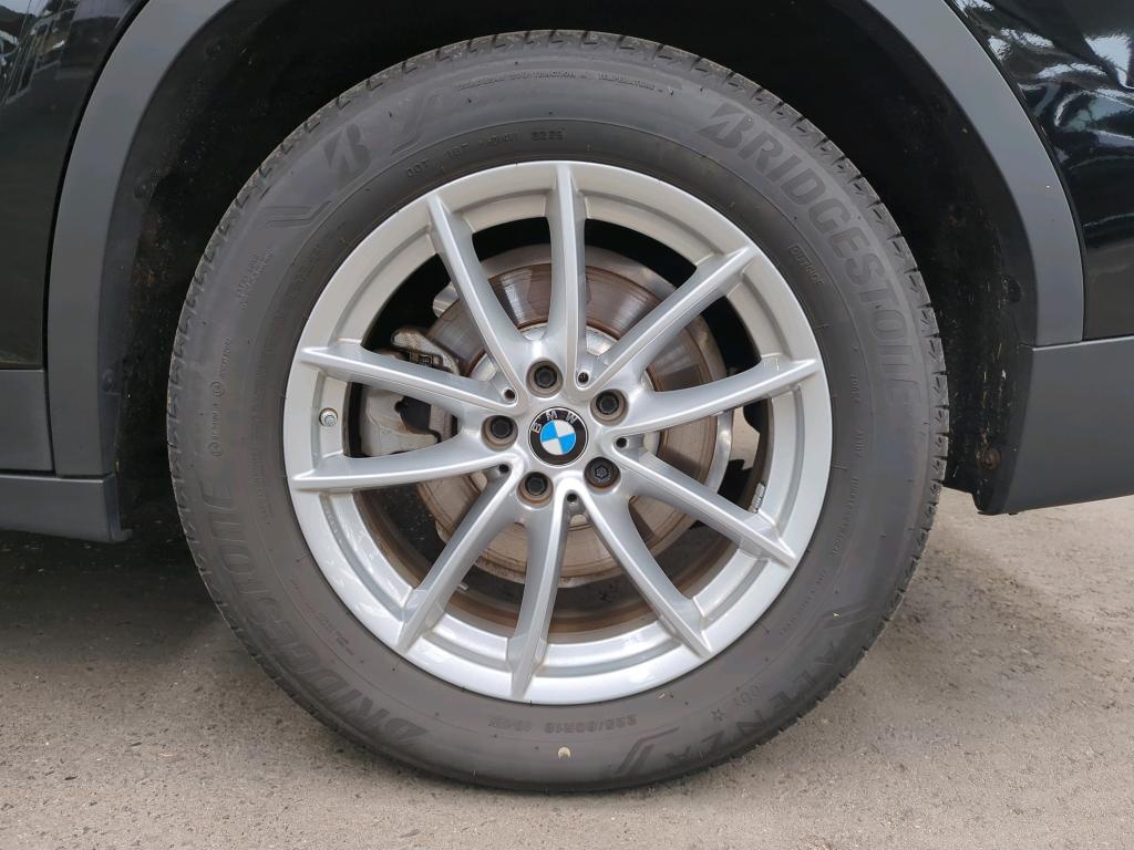 BMW X3 xDrive30e Advantage Pano AHk H/K 12