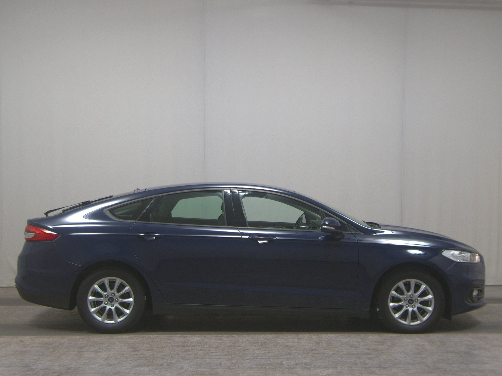 Ford Mondeo 2.0 EB Business Navi AHK PDC SHZ