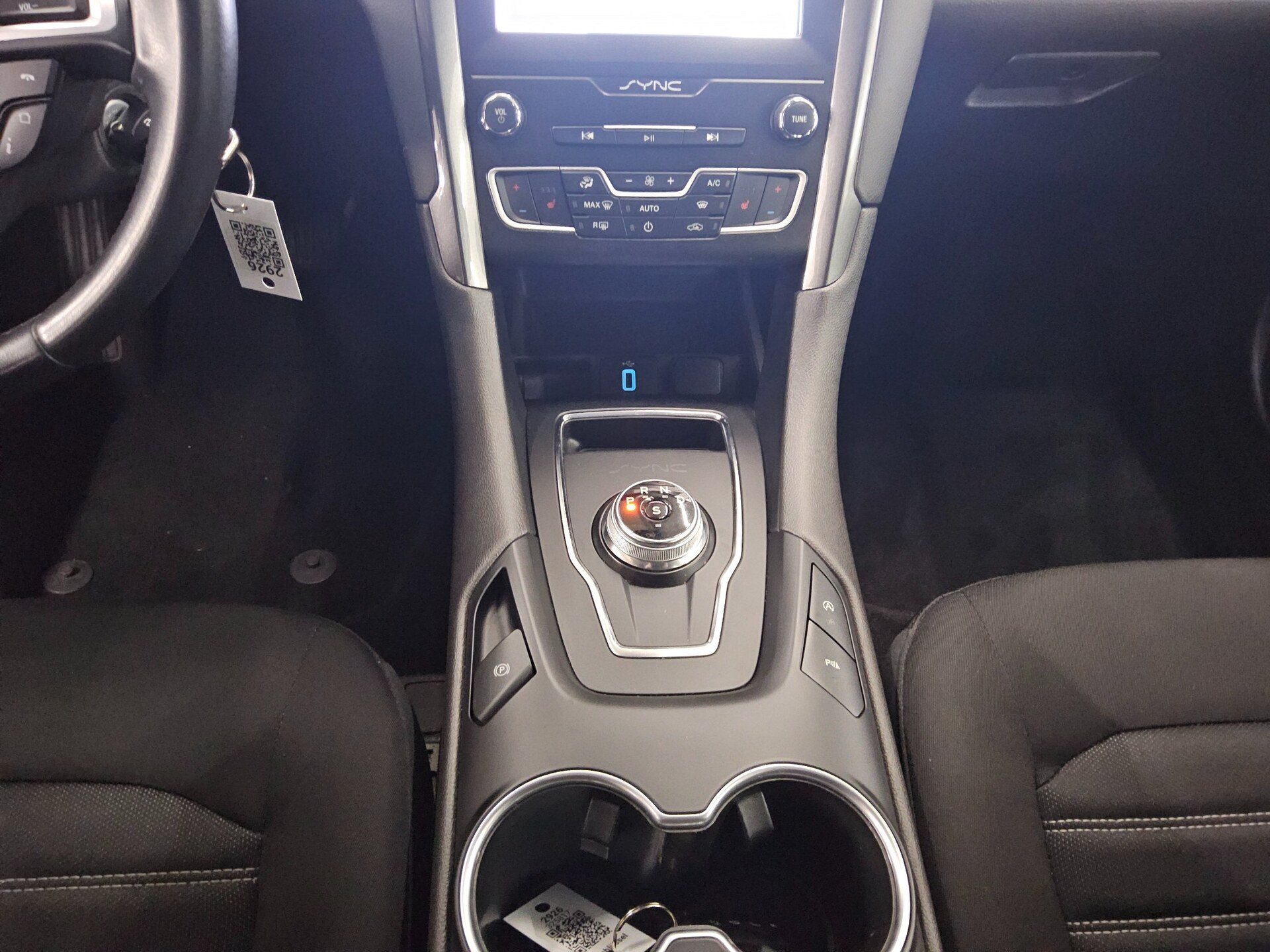 Ford Mondeo 2.0 EB Business Navi AHK PDC SHZ 6