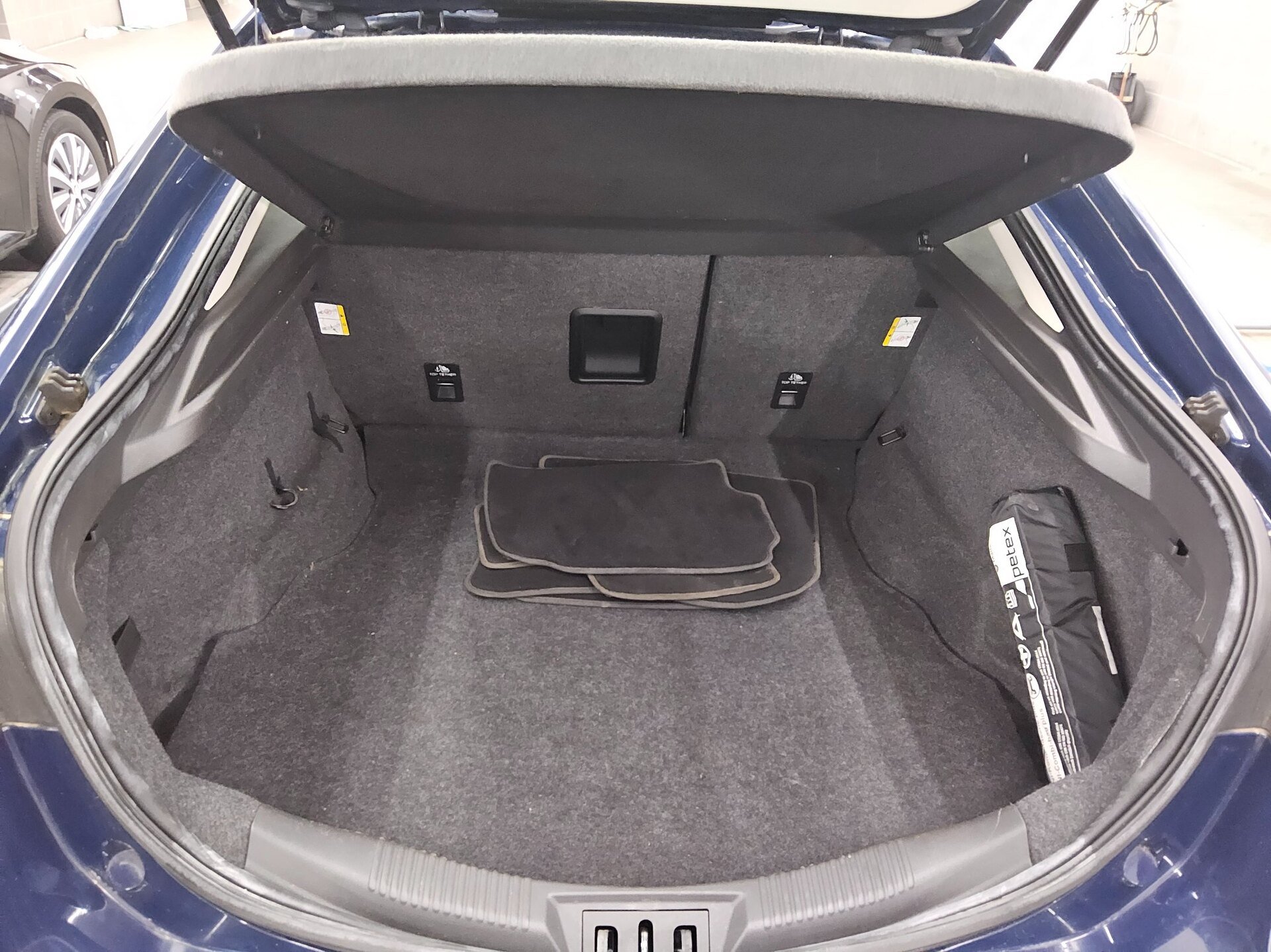 Ford Mondeo 2.0 EB Business Navi AHK PDC SHZ 11