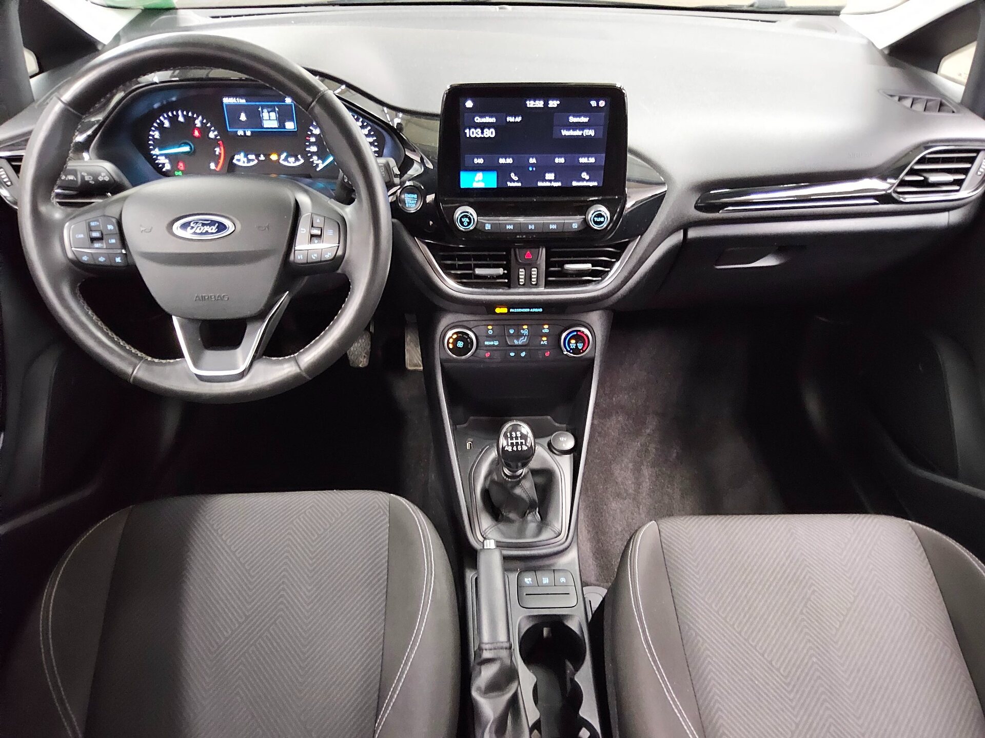 Ford Fiesta 1.0 EB Cool&Connect LED Shz PDC 5