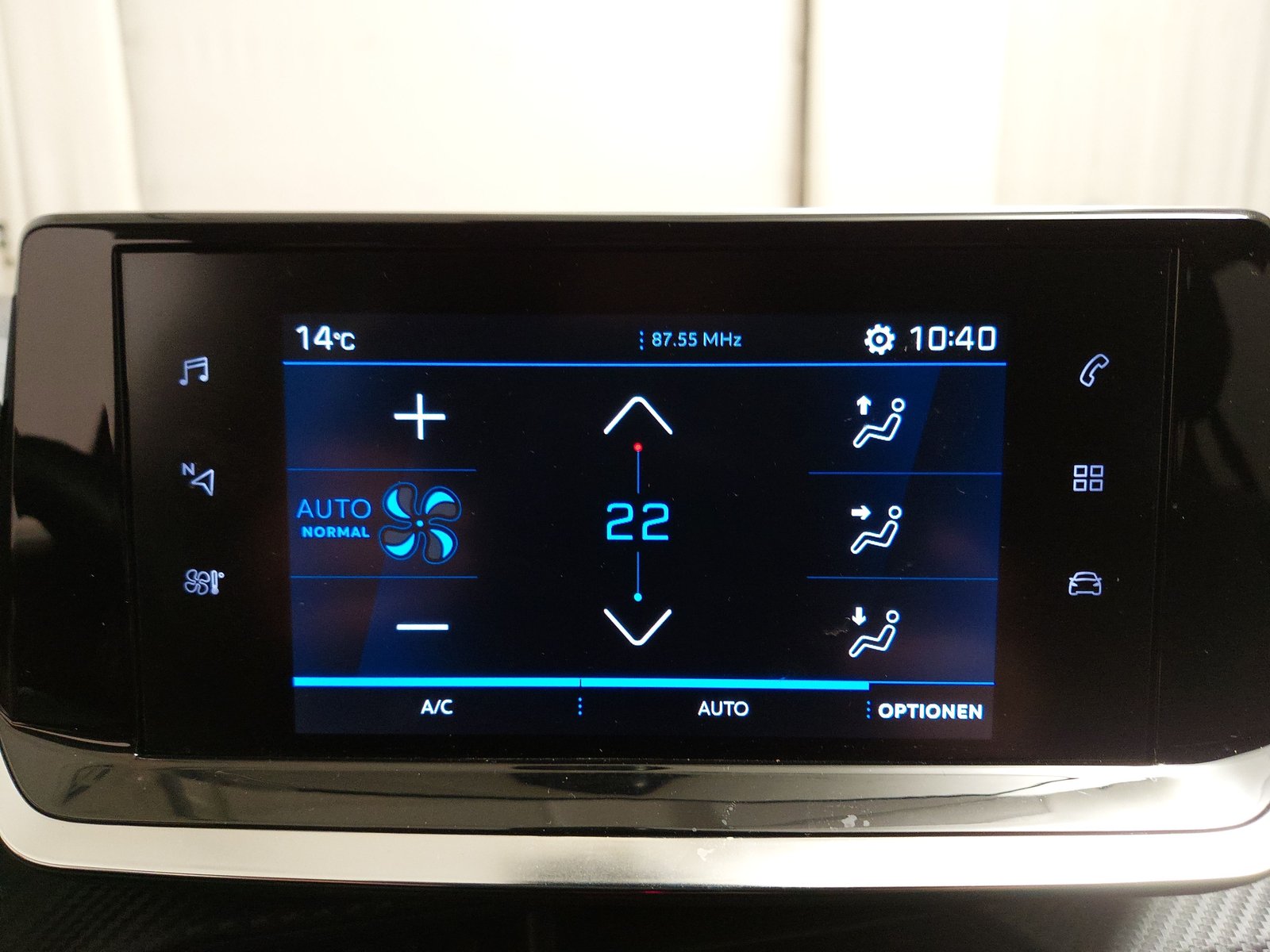Peugeot 208 1.2 PureTech T-Leder LED PDC 17