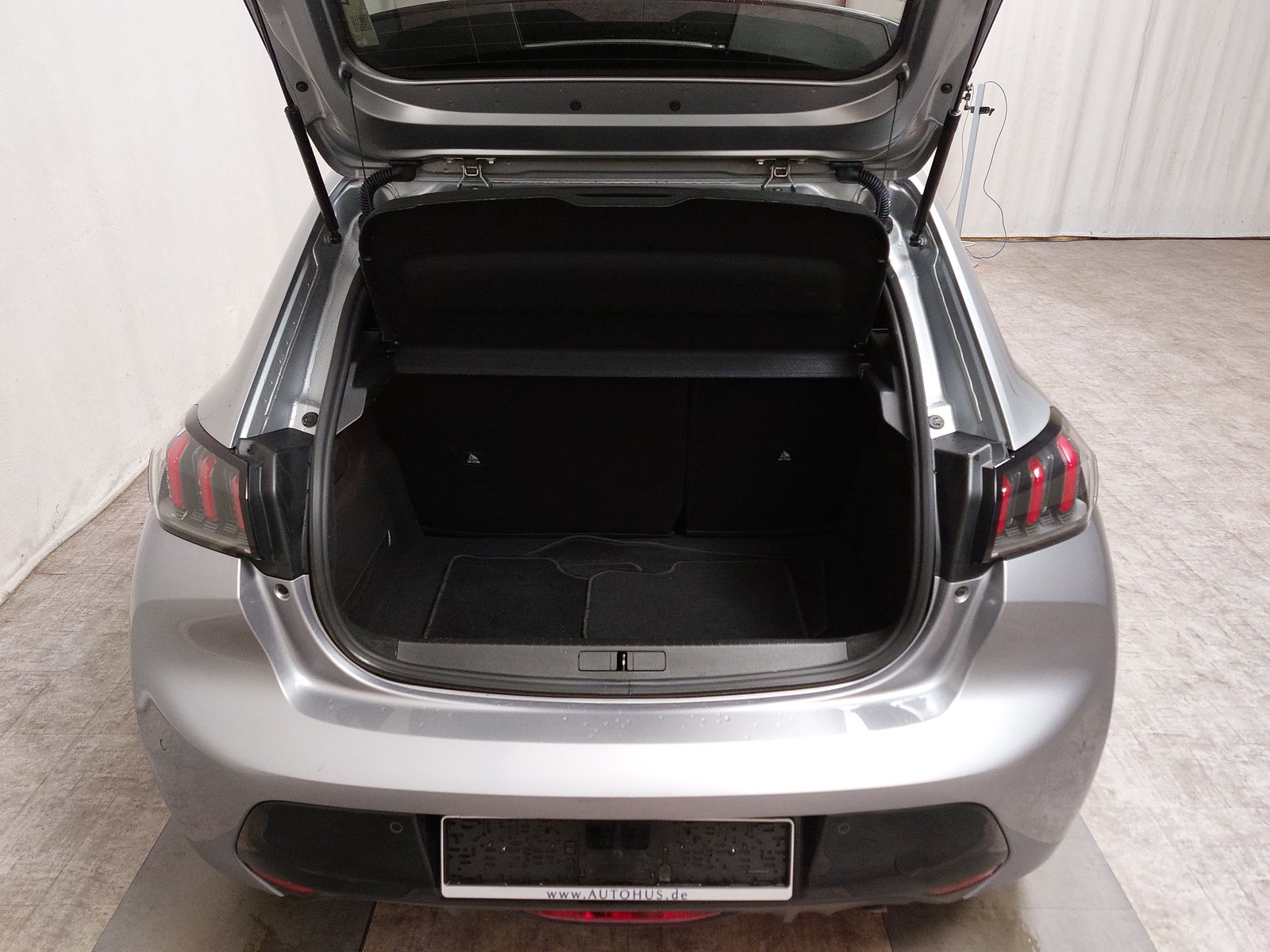 Peugeot 208 1.2 PureTech T-Leder LED PDC 15