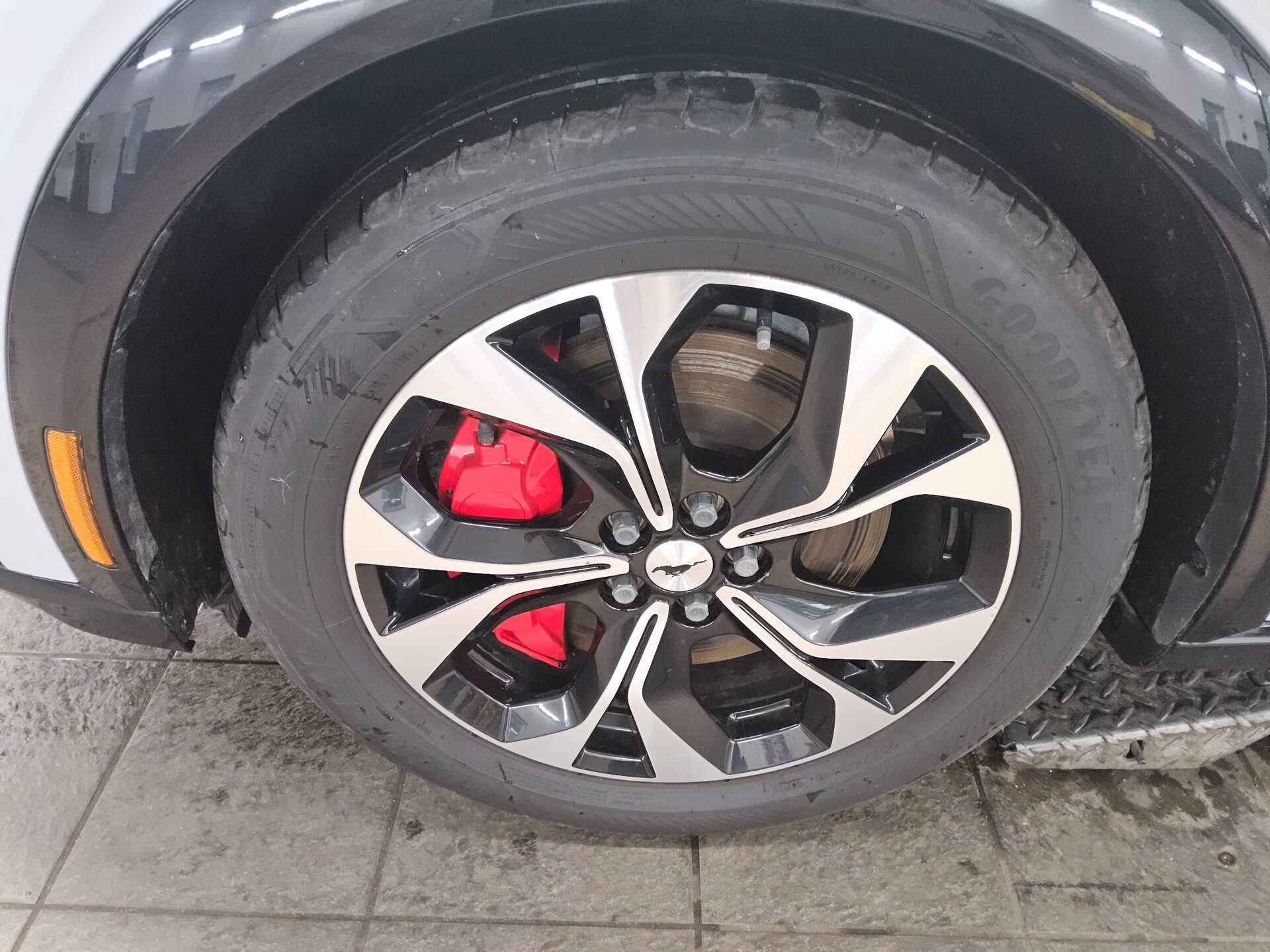 Ford Mustang Mach-E AWD Navi LED Leder RfK 360° ACC 11