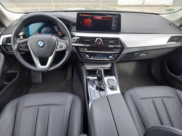 BMW 520dA Touring Leder Navi Shz RFK LED 5