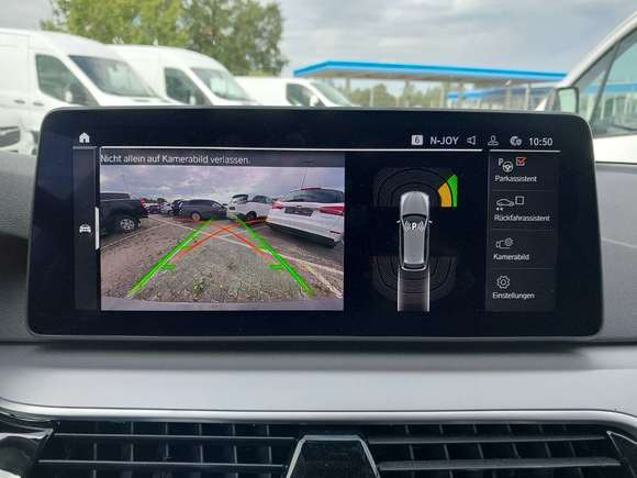 BMW 520dA Touring Leder Navi Shz RFK LED 10
