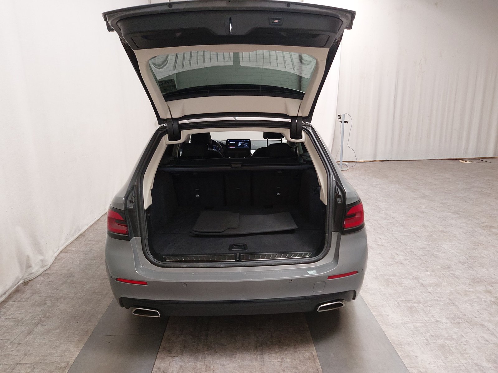 BMW 520d Touring LED Kamera 15