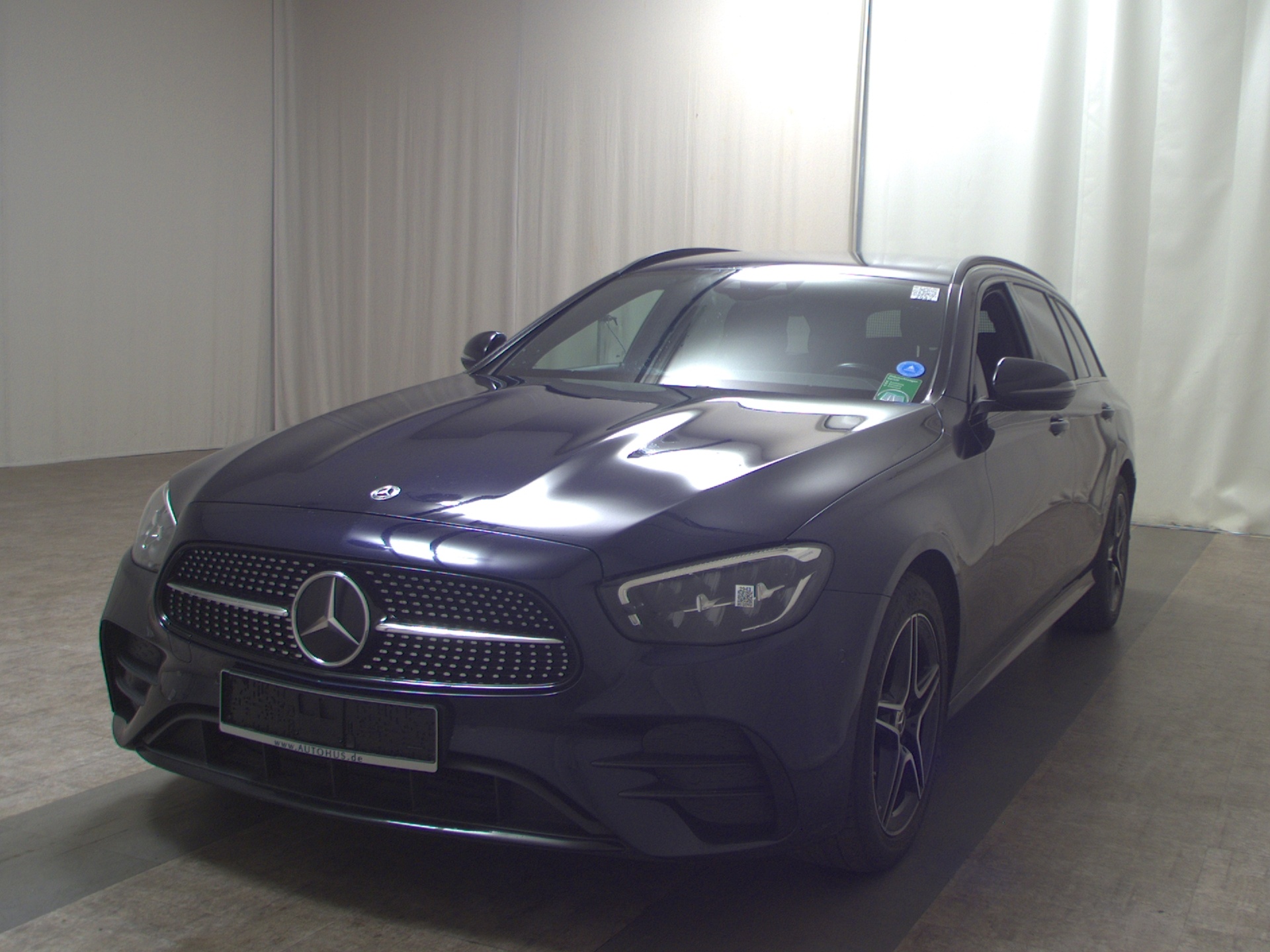 Mercedes-Benz E 300 T e AMG-Line Night Navi LED Widescreen 2