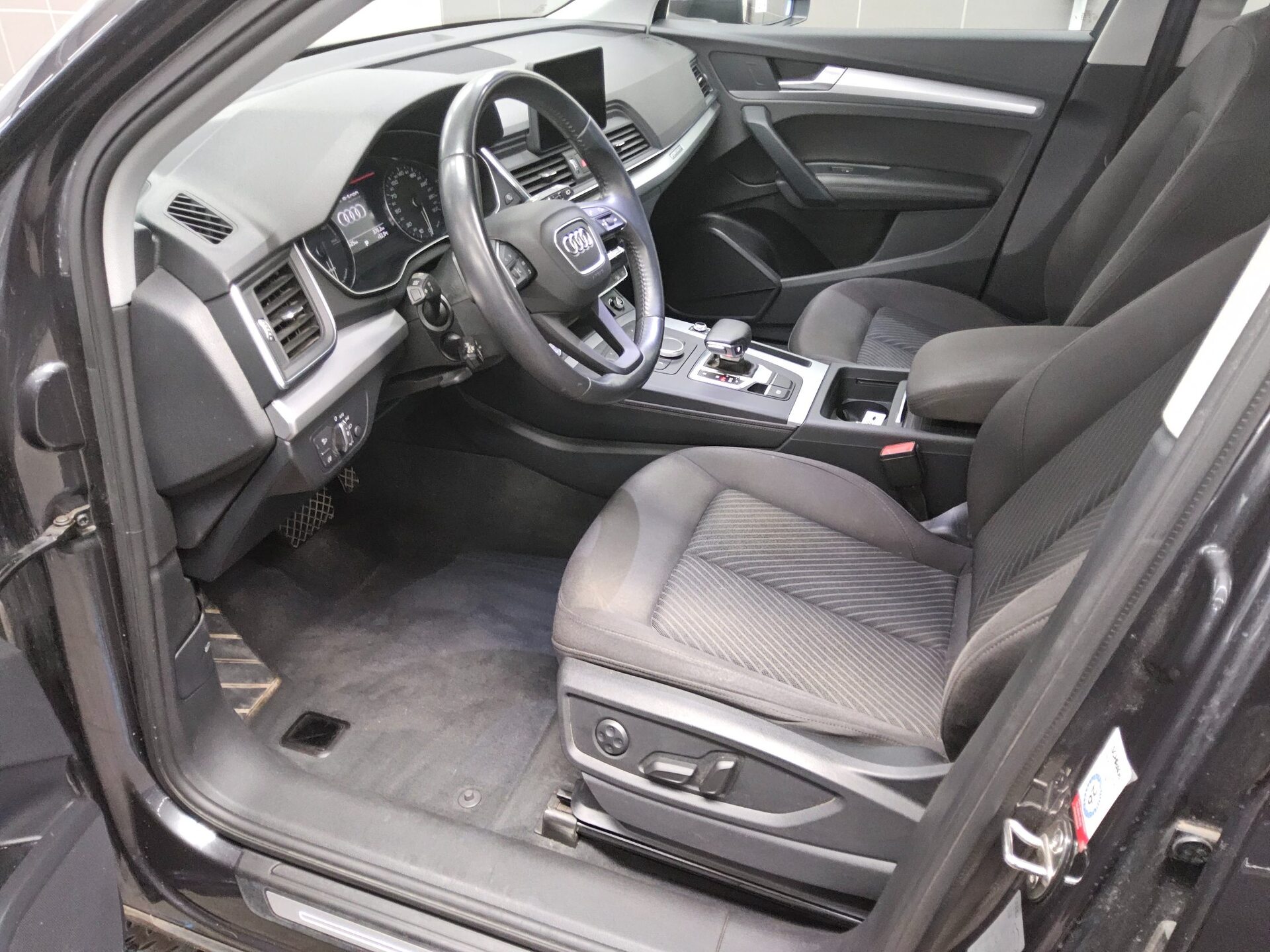 Audi Q5 50 TFSI e Qu. Navi LED Shz Pano 8