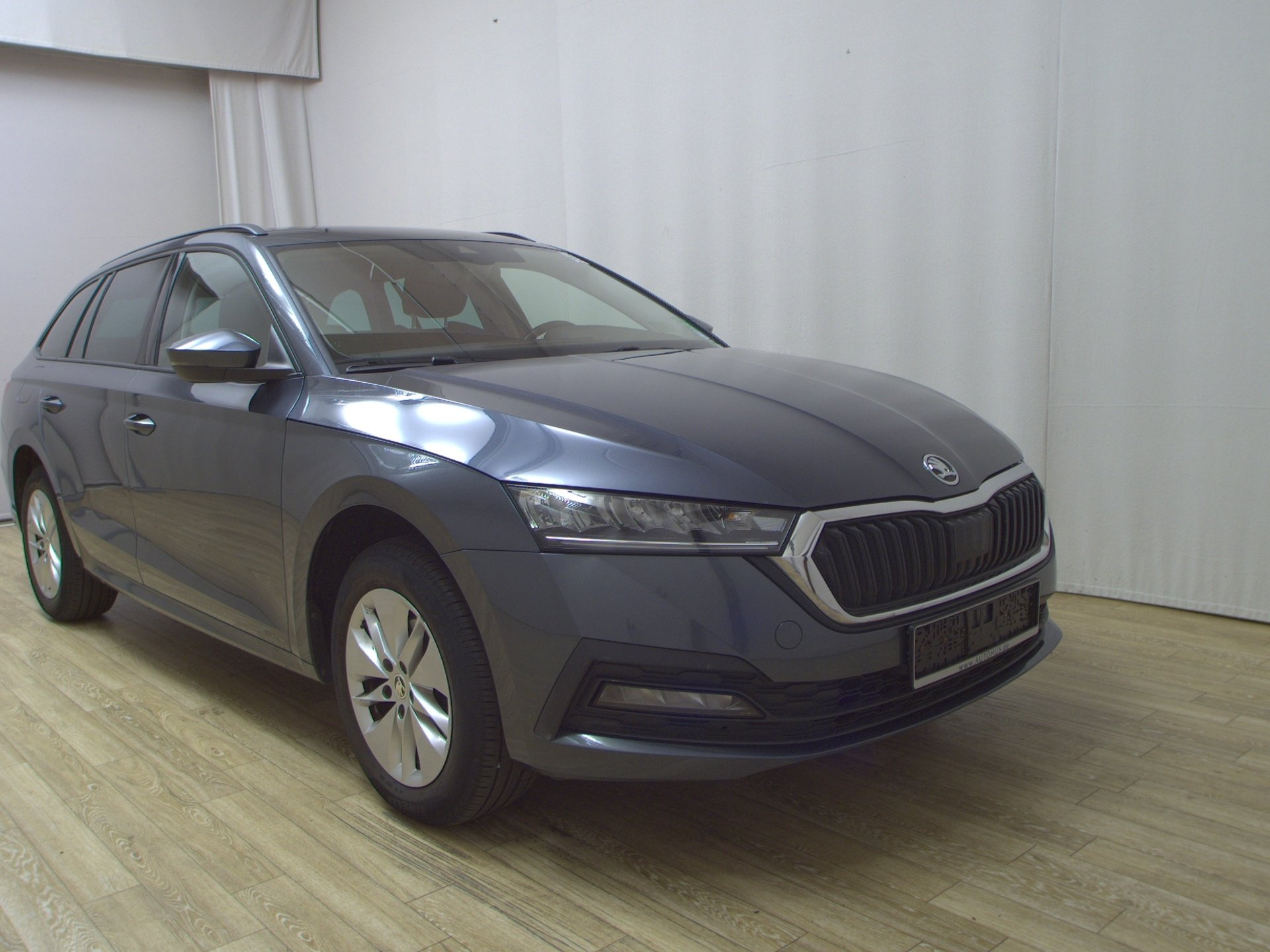 Skoda Octavia Kombi 2.0 TDI Ambition Navi LED vc AHK 3