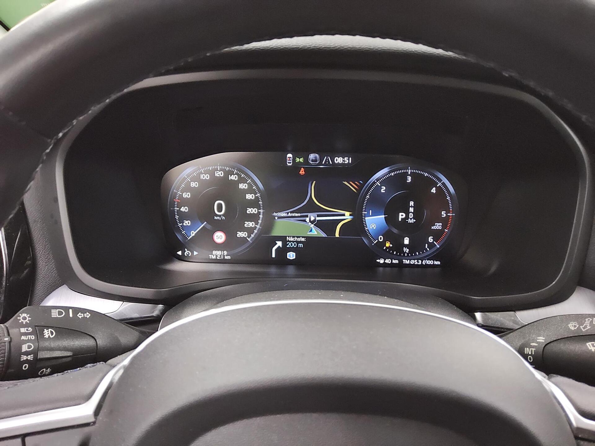 Volvo V60 B4 D Momentum Navi LED AHK Kamera 8