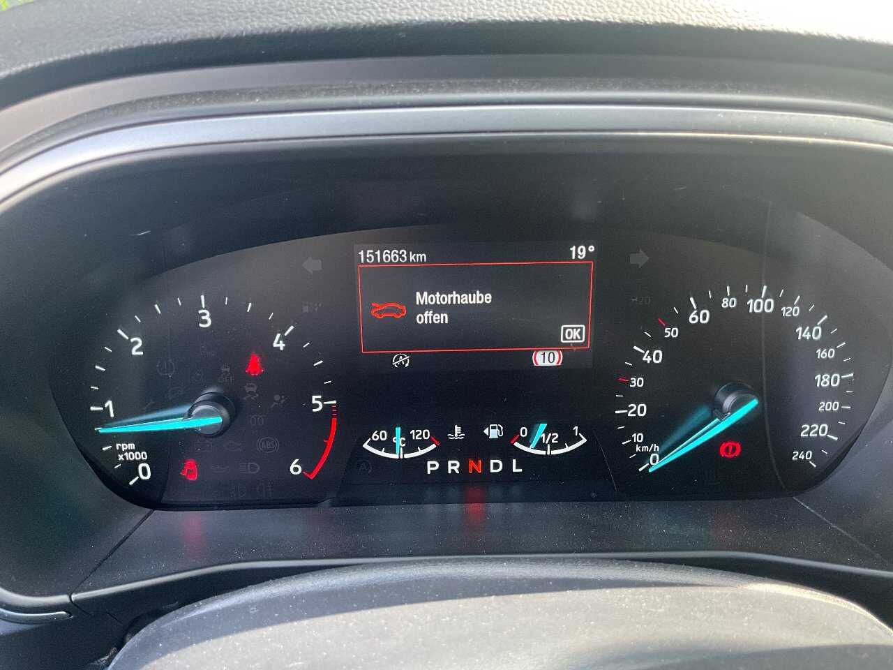 Ford Focus NAVI LED SHZ PDC LENKRADHZG 8