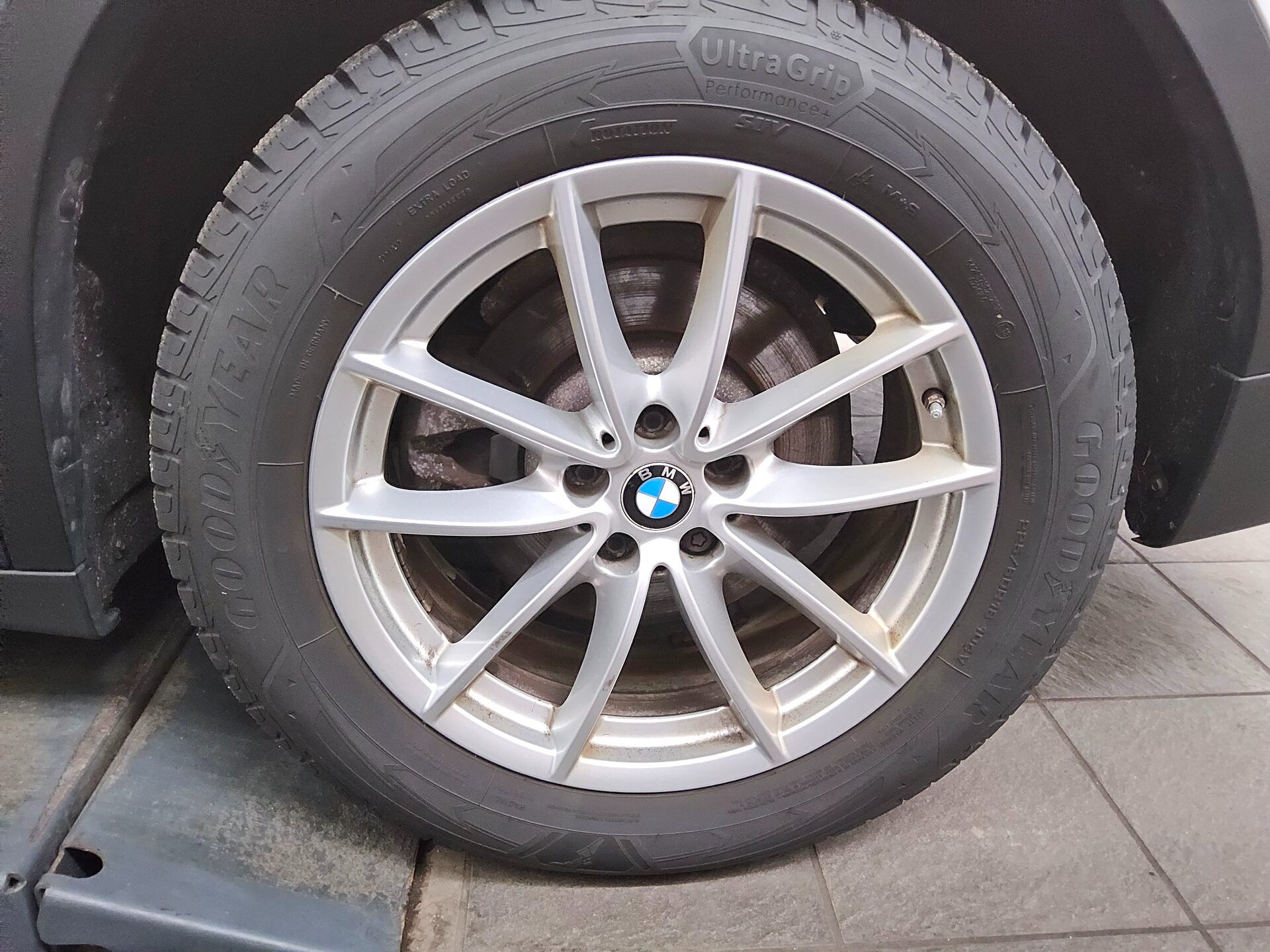 BMW X3 xDrive20d Advantage T-Leder Navi LED Pano RfK 10