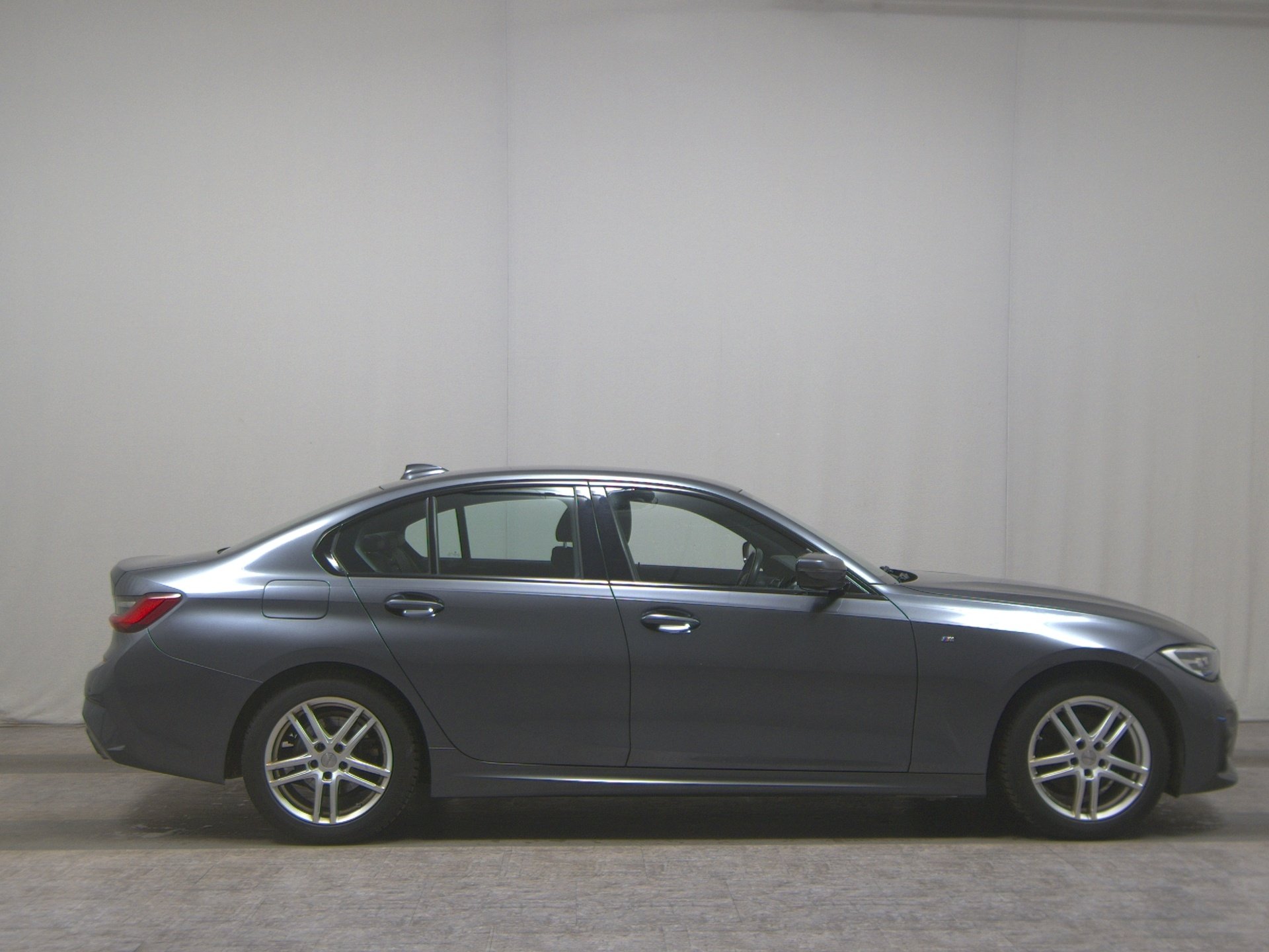 BMW 320dA M-Sport Navi LC Pro LED PDC HiFi Shz