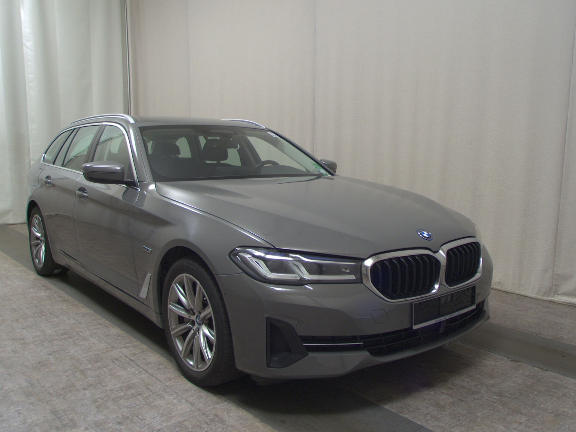 BMW 530e Touring Leder Navi Laser LC-Prof RfK AHK 3