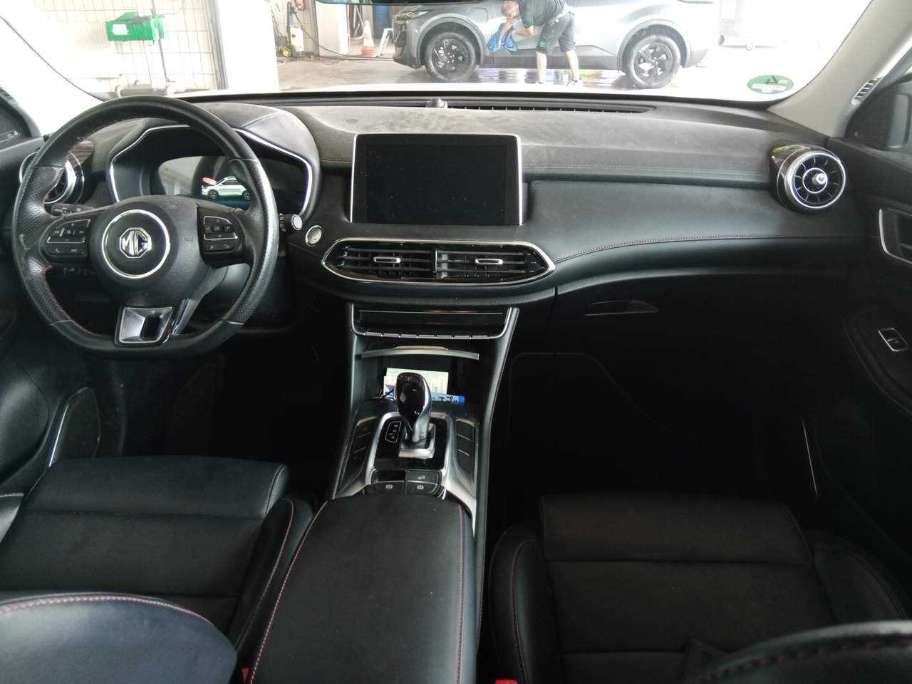 MG EHS NAVI LED LEDER SHZ RFK 5