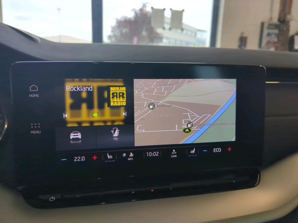 Skoda Octavia Kombi 1.4 TSI iV Style NAVI LED AID SHZ RFK 9