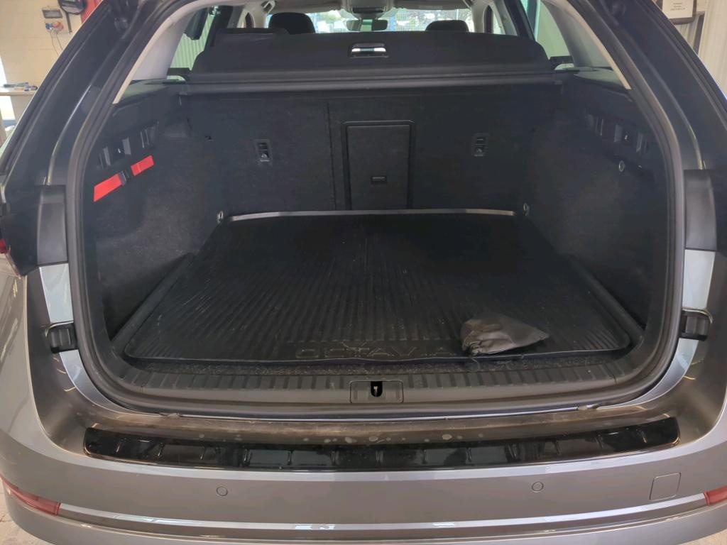 Skoda Octavia Kombi 1.4 TSI iV Style NAVI LED AID SHZ RFK 11