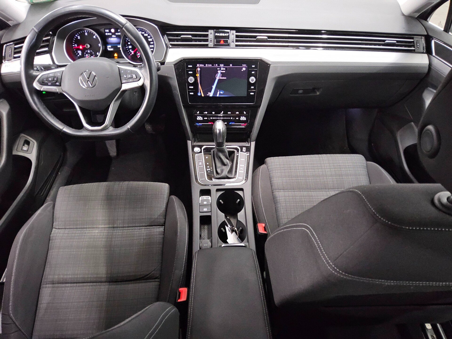 Volkswagen Passat Var. 2.0 TDI Business Navi LED RFK ACC 5