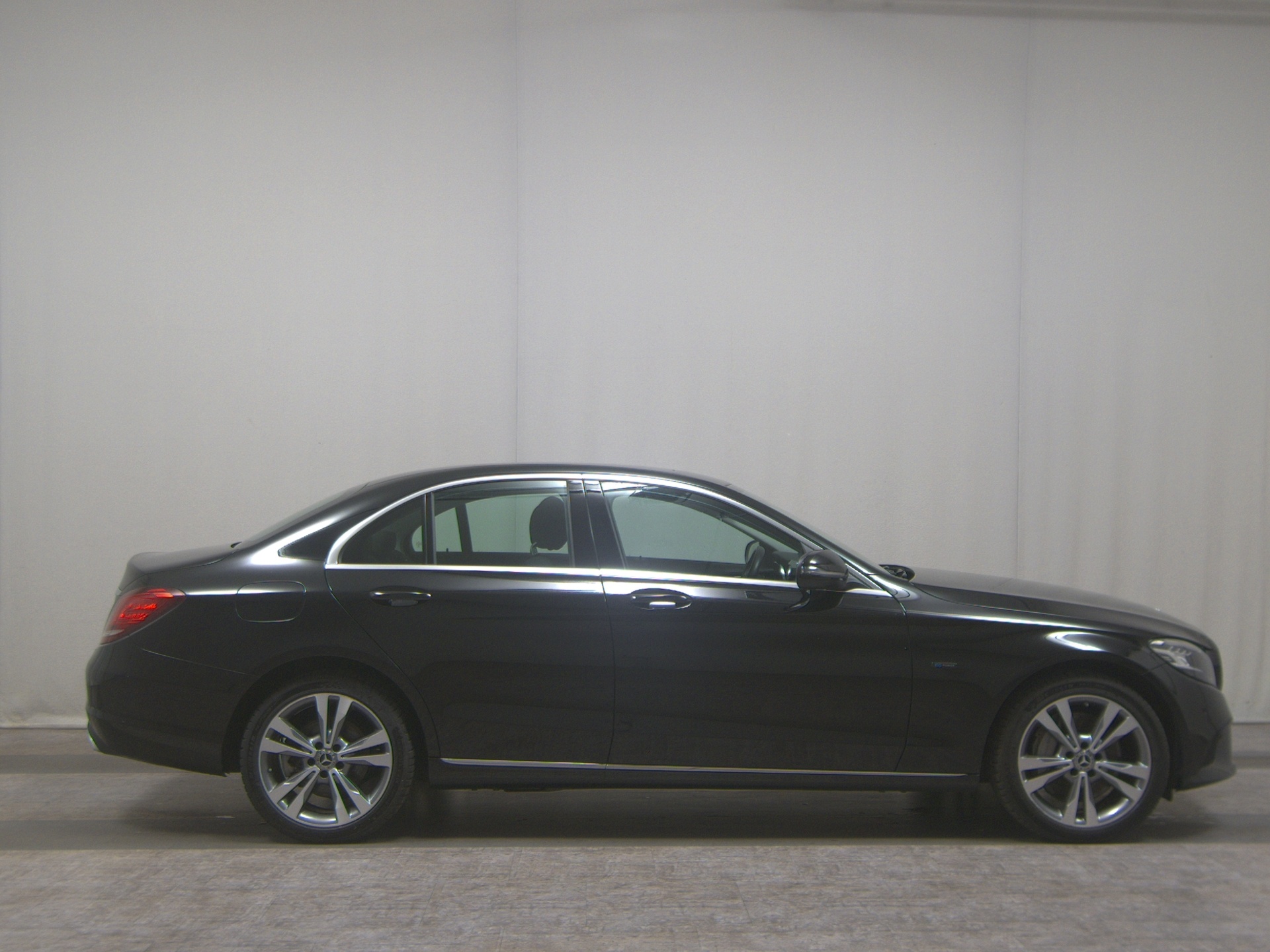 Mercedes-Benz C 300 de Avantgarde Navi LED Distronic+ PDC Shz
