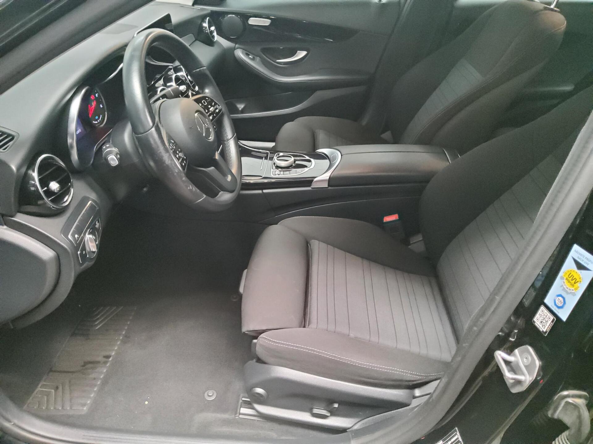 Mercedes-Benz C 300 de Avantgarde Navi LED Distronic+ PDC Shz 8