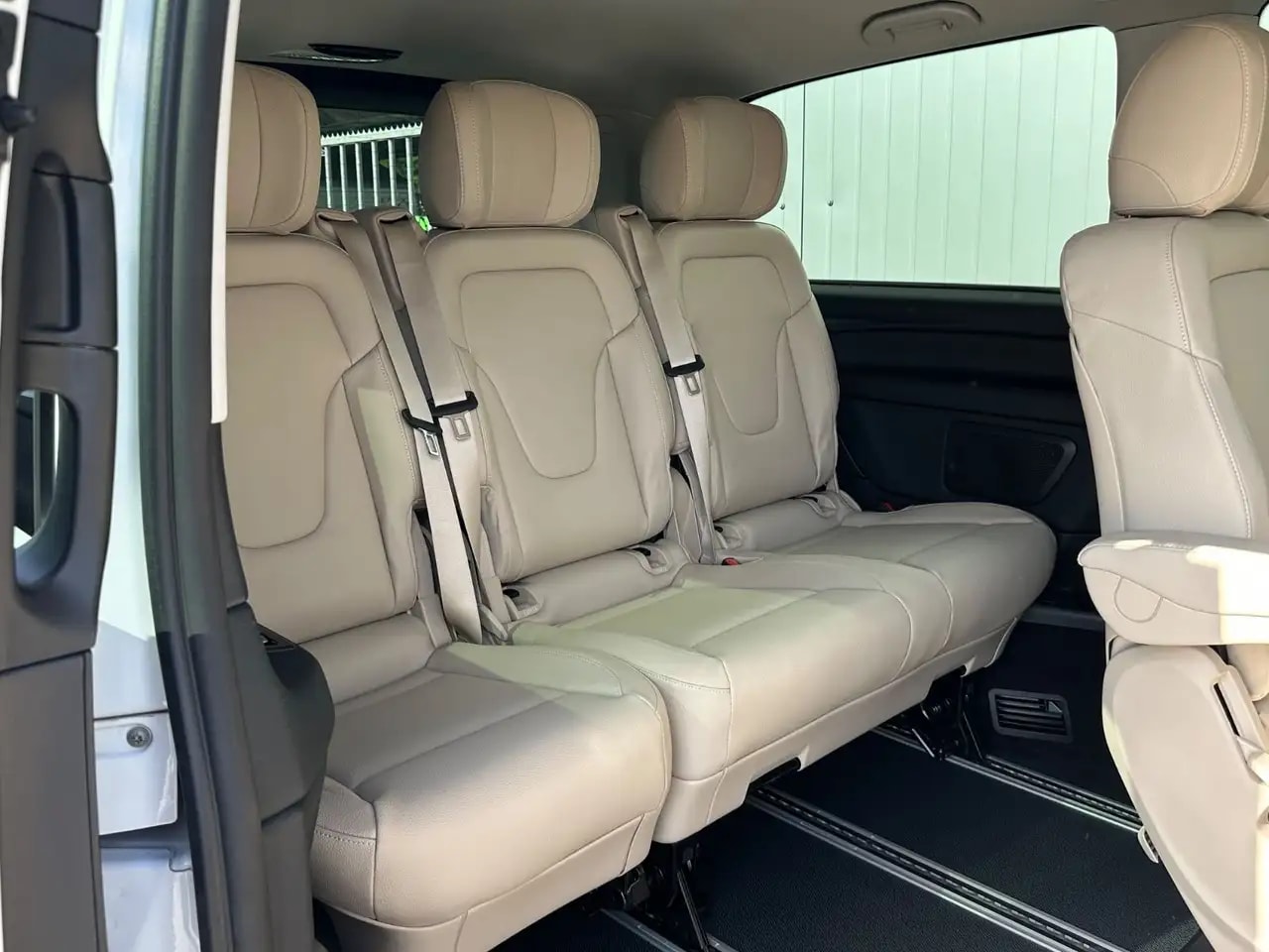 Mercedes-Benz V 220 LANG 9G-TR WEBASTO NAVI MBUX KAMERA 7-SITZ 20