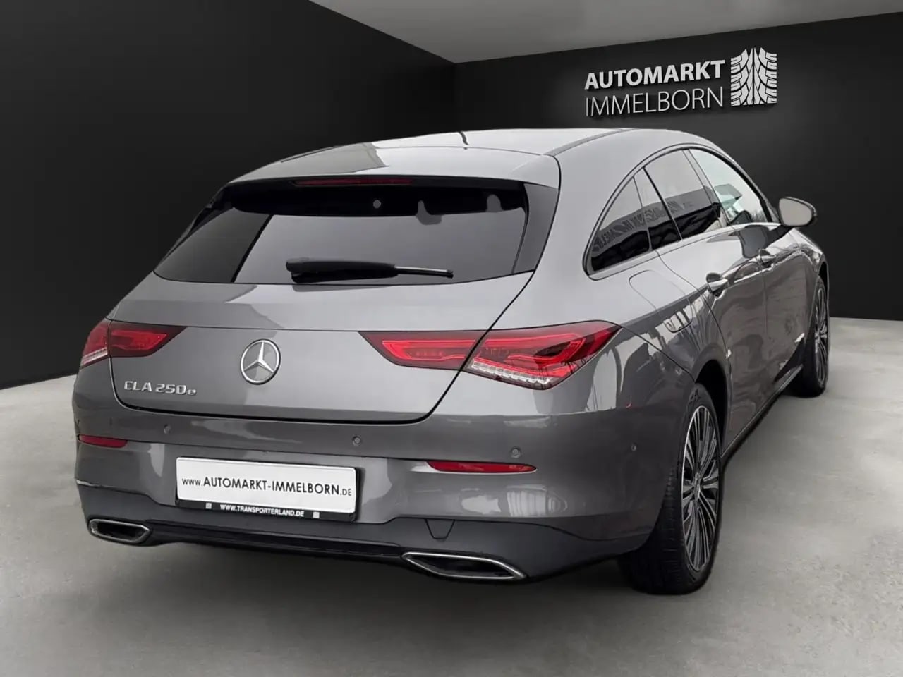 Mercedes-Benz CLA 250 Pano*Distro*Sportlenk*Mubeam*Night*18 11