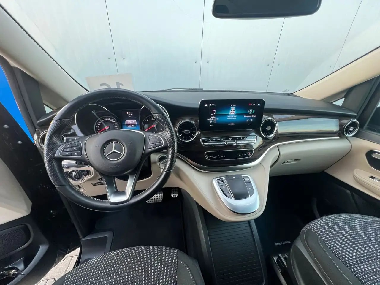Mercedes-Benz V 300 V300 LANG MARCO POLO AMG-LINE LED 360° AHK KÜCHE 19