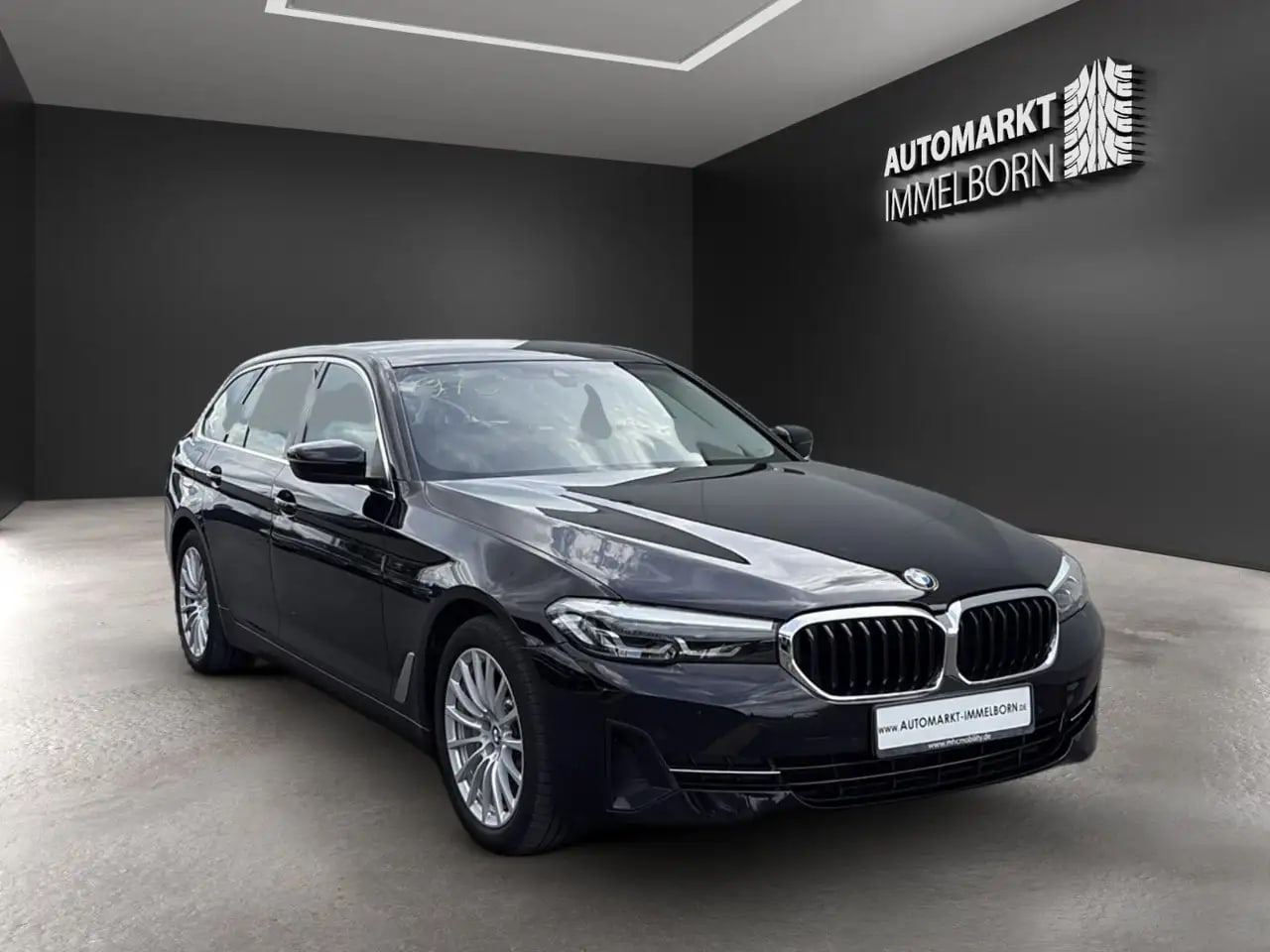 BMW 530 e AHK*VollLeder*LED*LivecP*NaviTouch*DAB*18 2