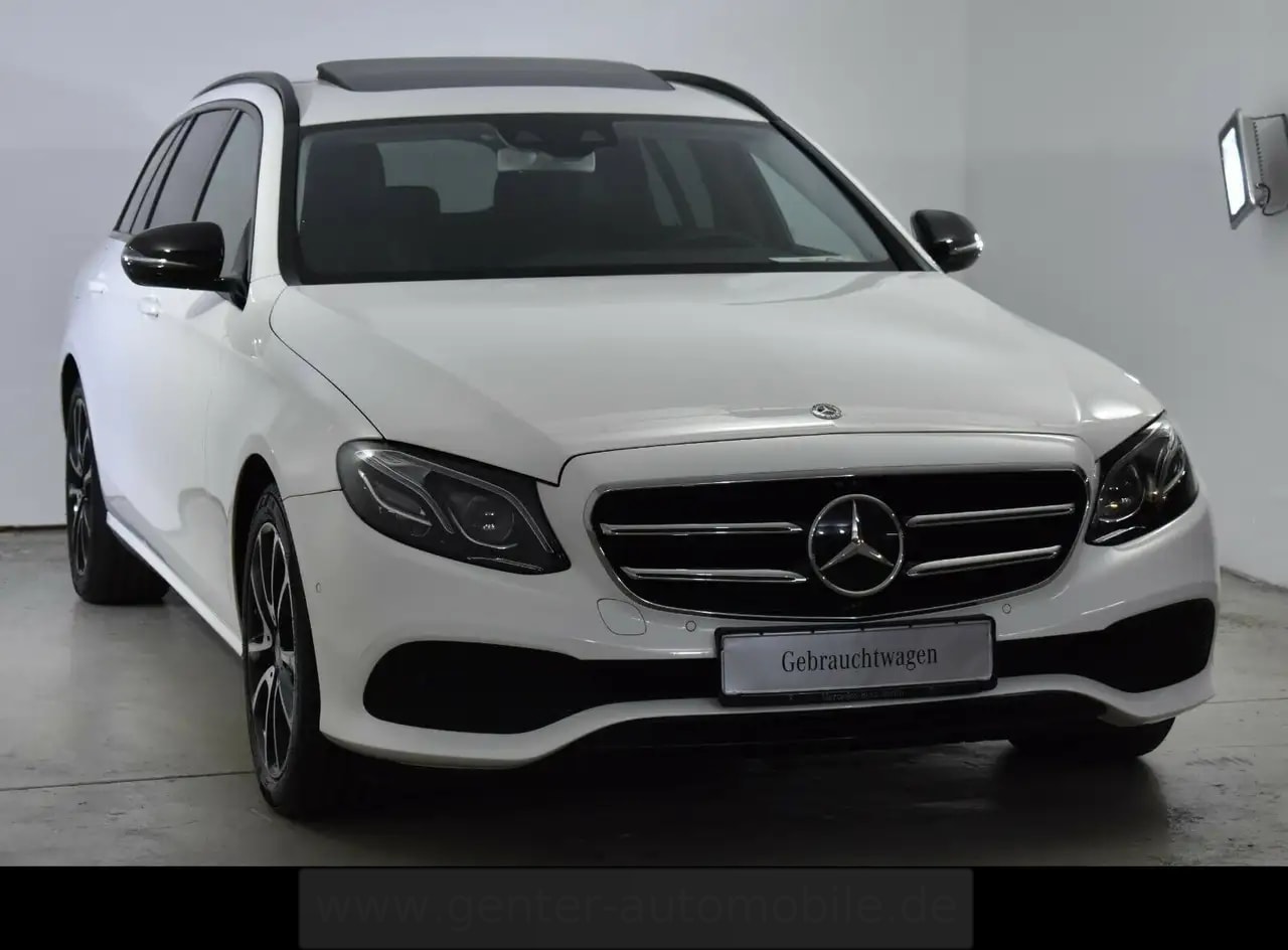 Mercedes-Benz E 400 d T 4M AVANTGARDE COMAND WIDESCREEN LED AHK 3