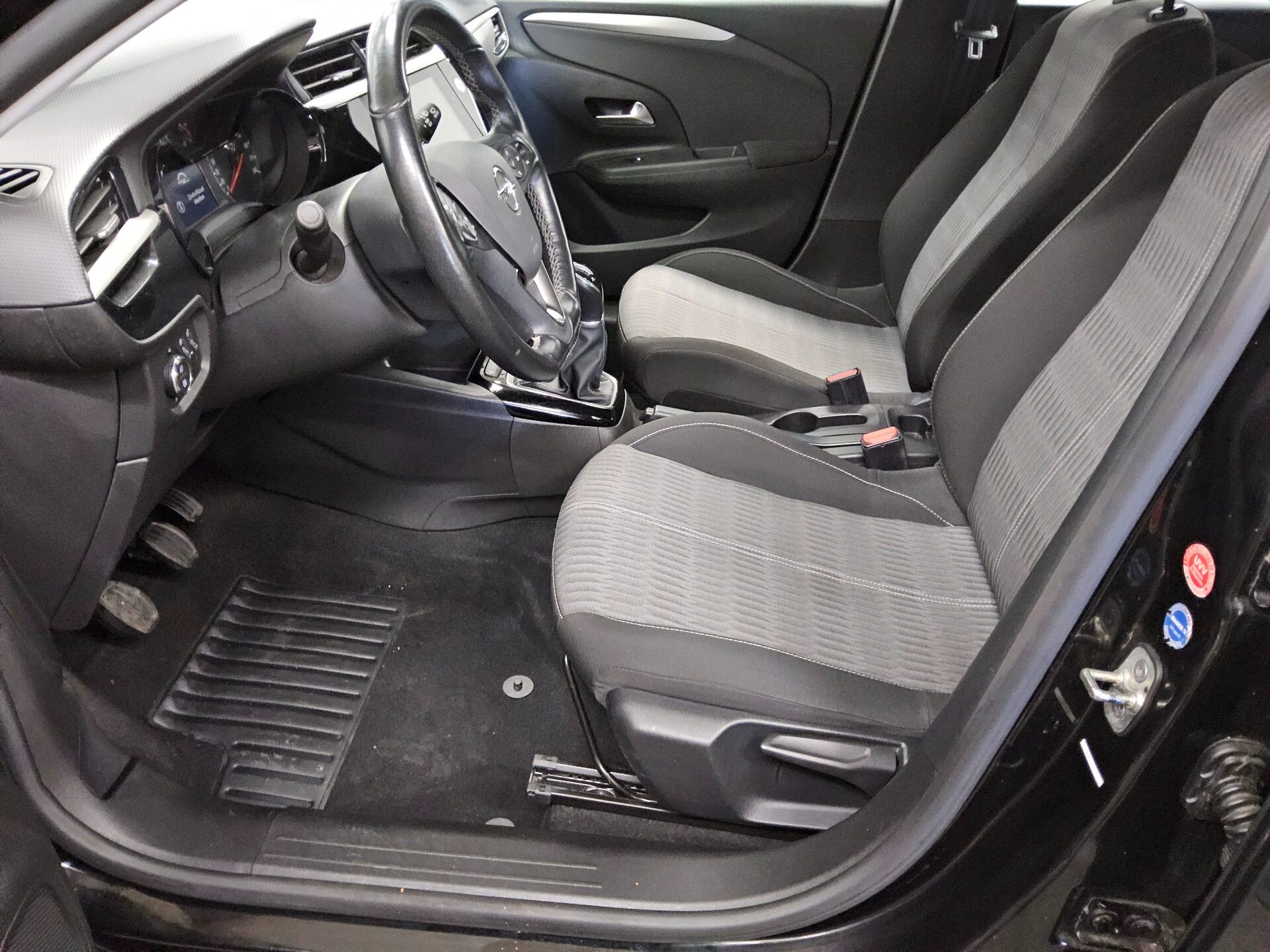 Opel Corsa 1.2 Edition Navi Shz DAB PDC 8