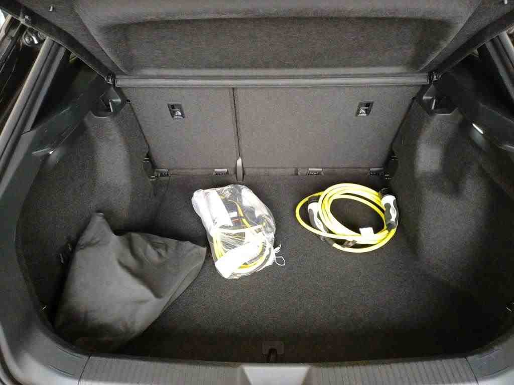 Volkswagen ID.4 Pure Performance NAVI KLIMAAUT SHZ PDC 8