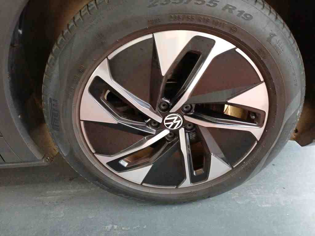 Volkswagen ID.4 Pure Performance NAVI KLIMAAUT SHZ PDC 11
