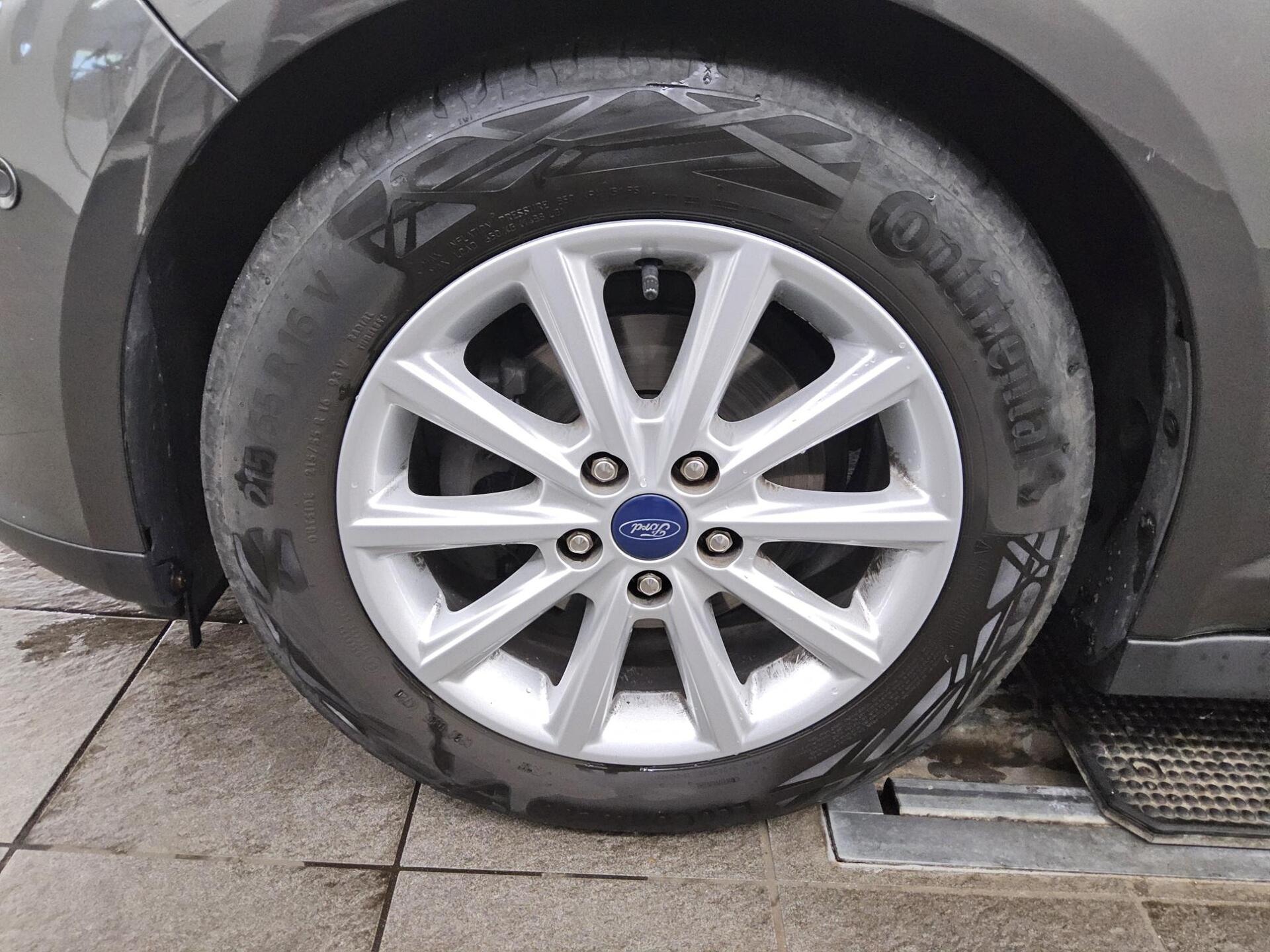 Ford C-Max 1.5 TDCi Titanium Navi PDC Shz 10
