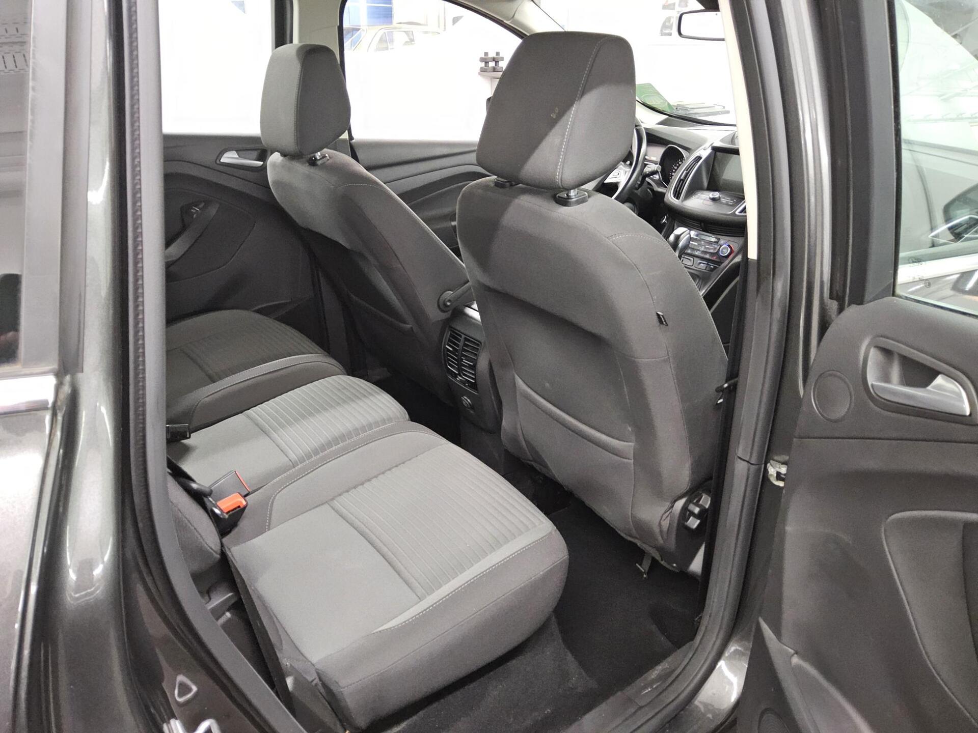 Ford C-Max 1.5 TDCi Titanium Navi PDC Shz 13