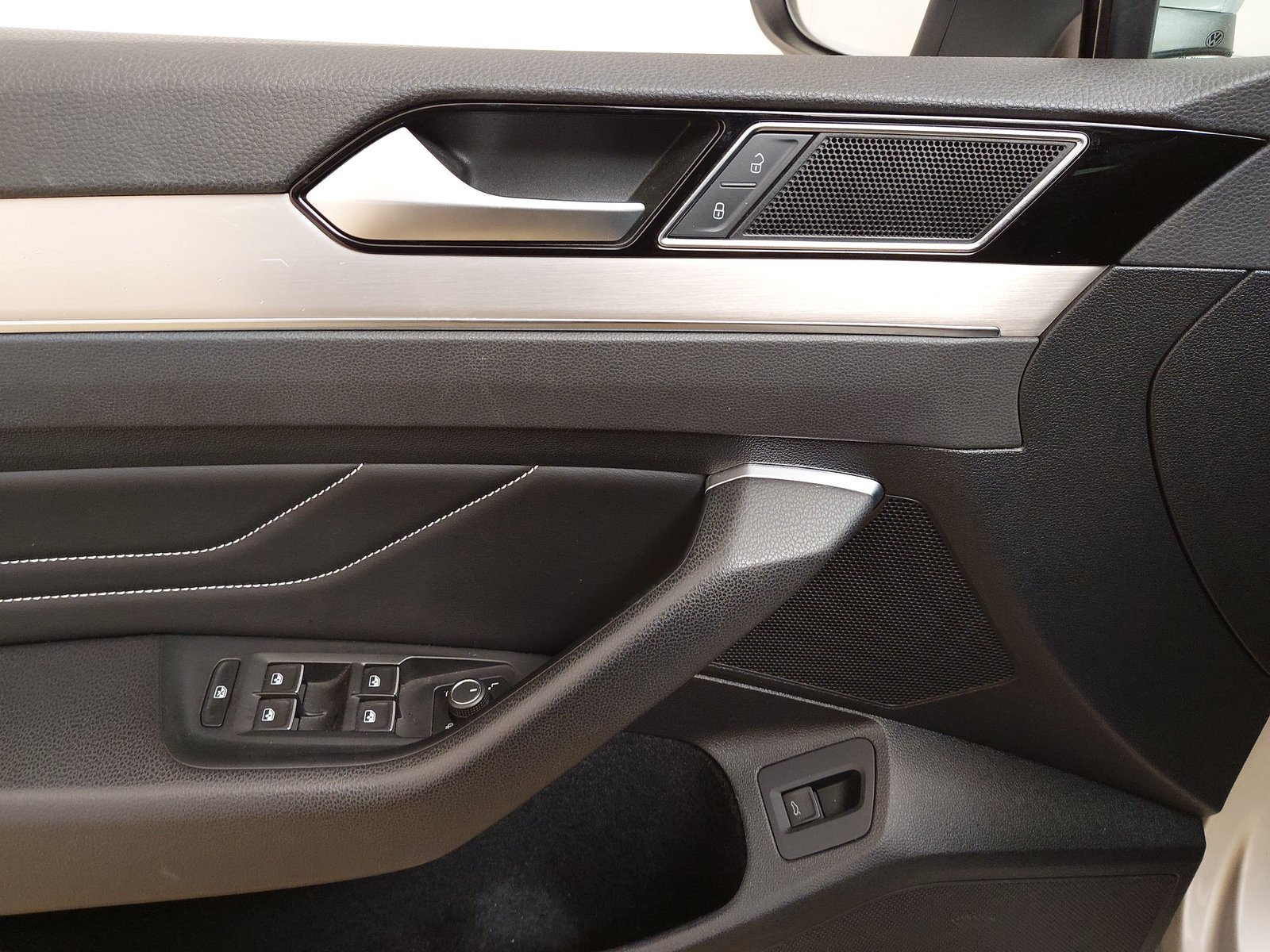 Volkswagen Passat Var. 2.0 TDI Elegance AID Navi Matrix AHK 5