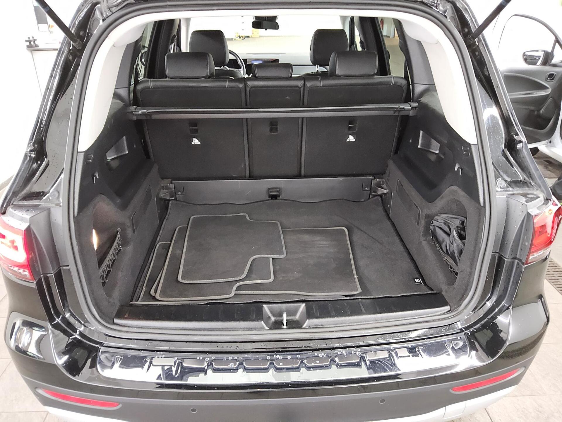 Mercedes-Benz GLB 200 d Style T-Leder Navi LED AHK Tempomat 12
