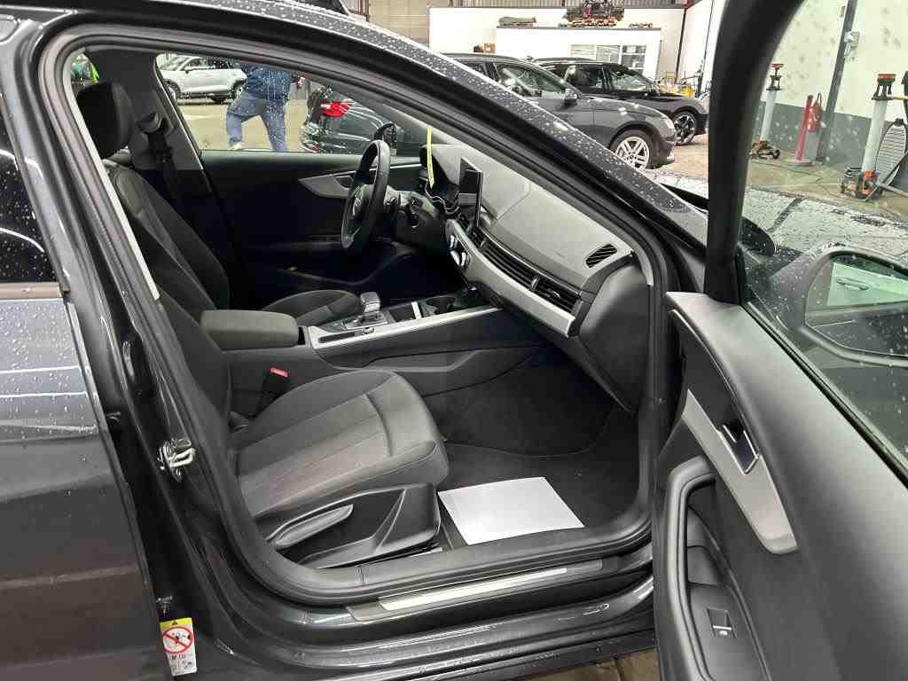 Audi A4 Avant 2.0 FSI advanced NAVI KLIMAAUT SHZ PDC LED 6