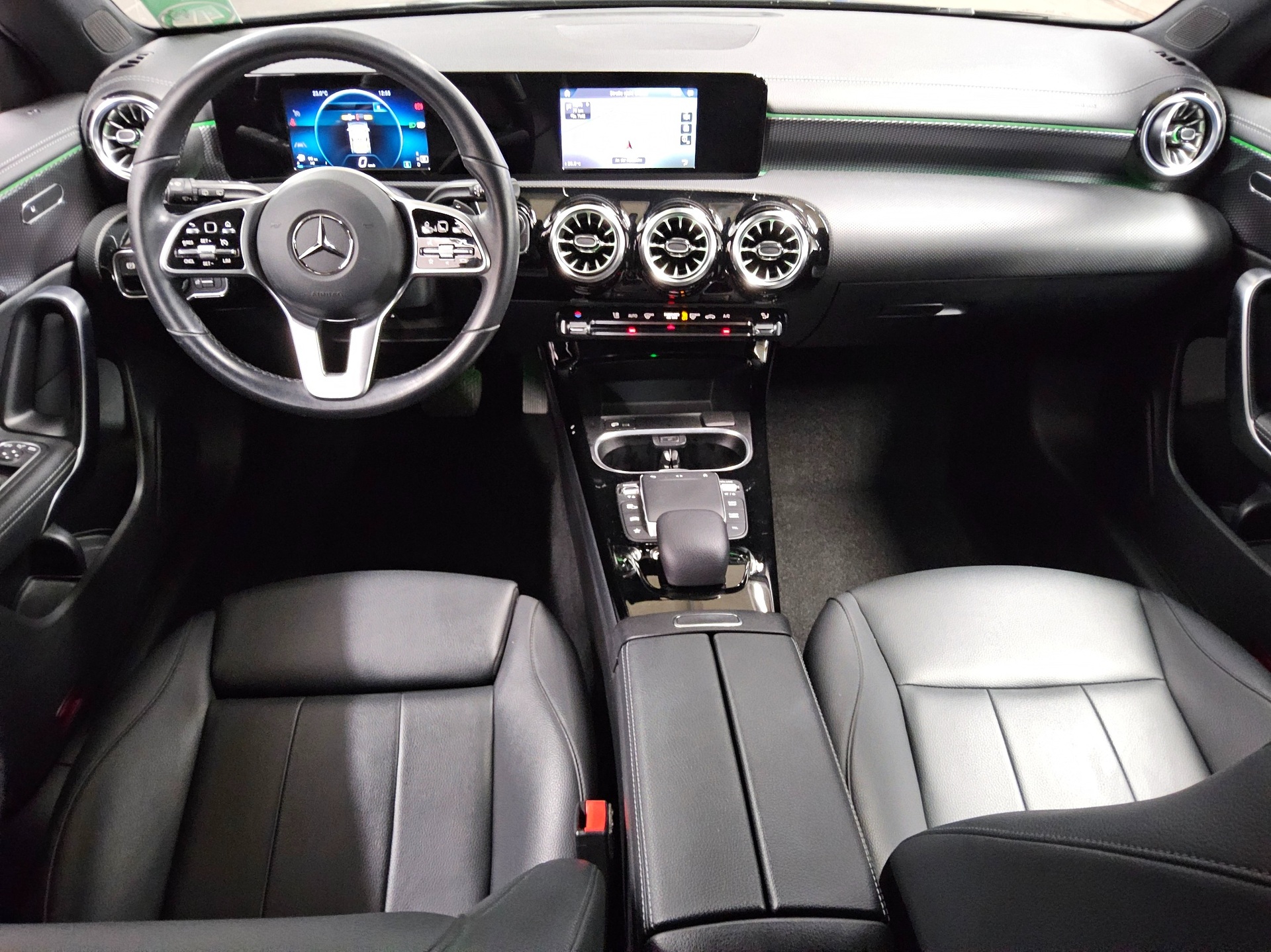 Mercedes-Benz CLA 200 SB d Progressive Leder Navi LED Tempomat 5