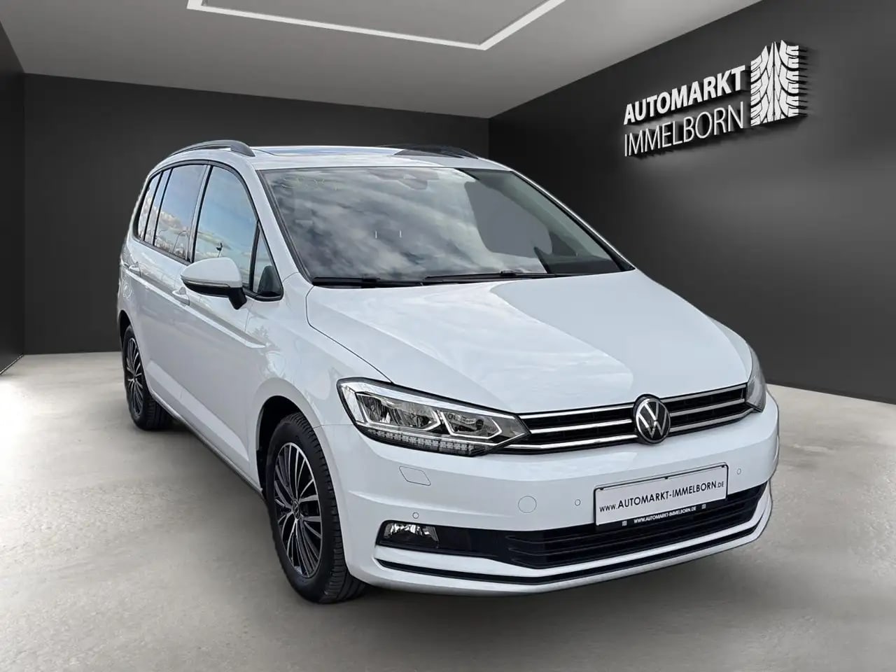 Volkswagen Touran Comfortline 7Sitz*Kamera*Pano*ACC*EasyOpe 2