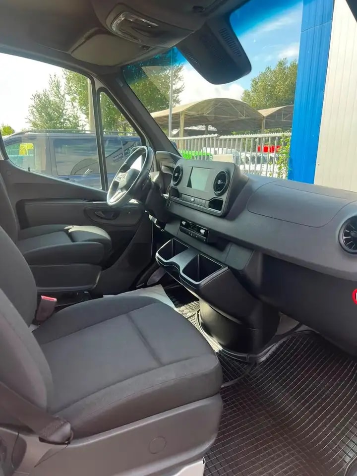 Mercedes-Benz Sprinter 314 AUTOMATIK NAVI TOTWINKEL KAMERA LED 14
