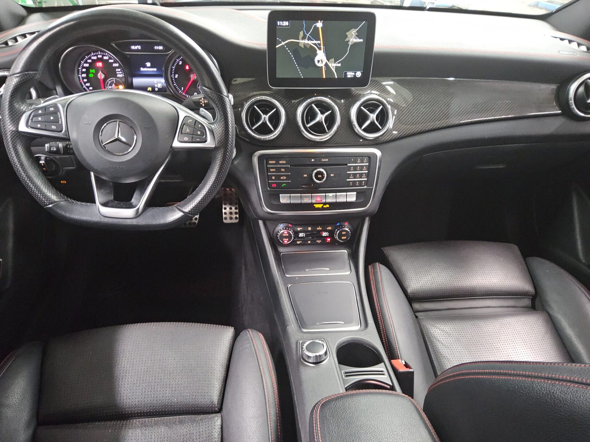 Mercedes-Benz CLA 220 SB CDI 4M AMG-Line Navi LED Leder RFK Dist+ 5