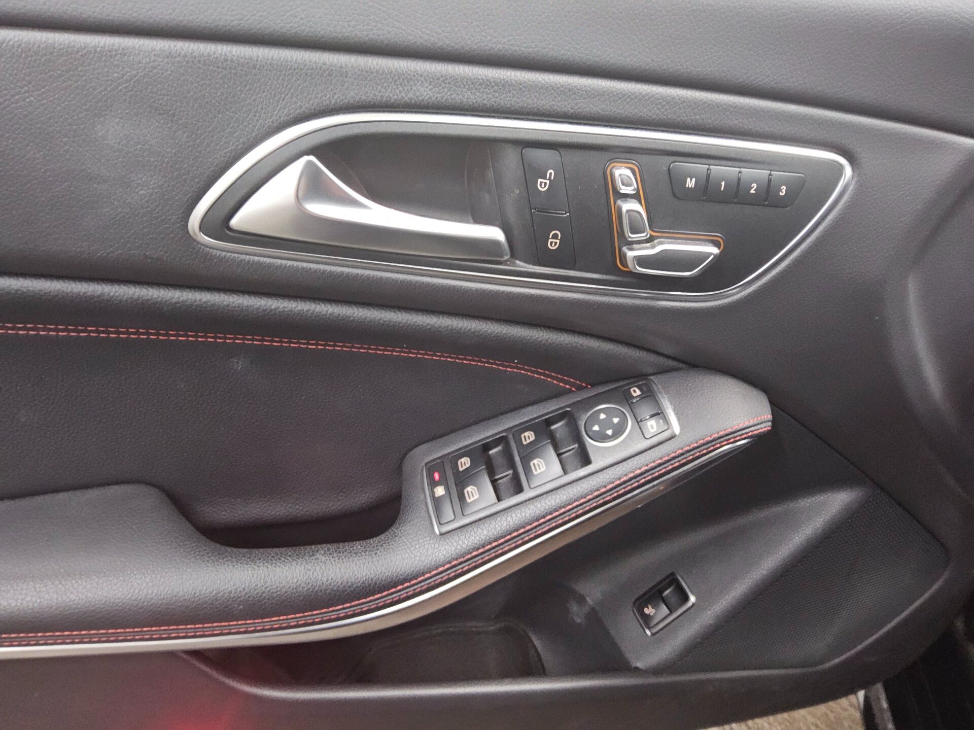Mercedes-Benz CLA 220 SB CDI 4M AMG-Line Navi LED Leder RFK Dist+ 9