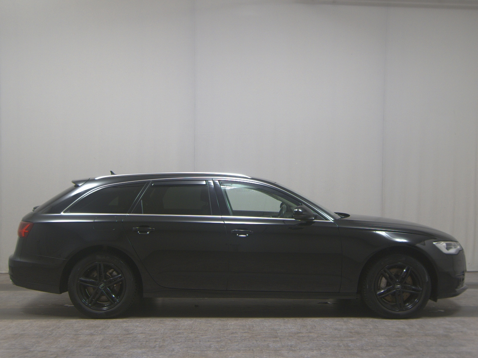 Audi A6 Avant 2.0 TFSI Leder PDC Shz Navi LED