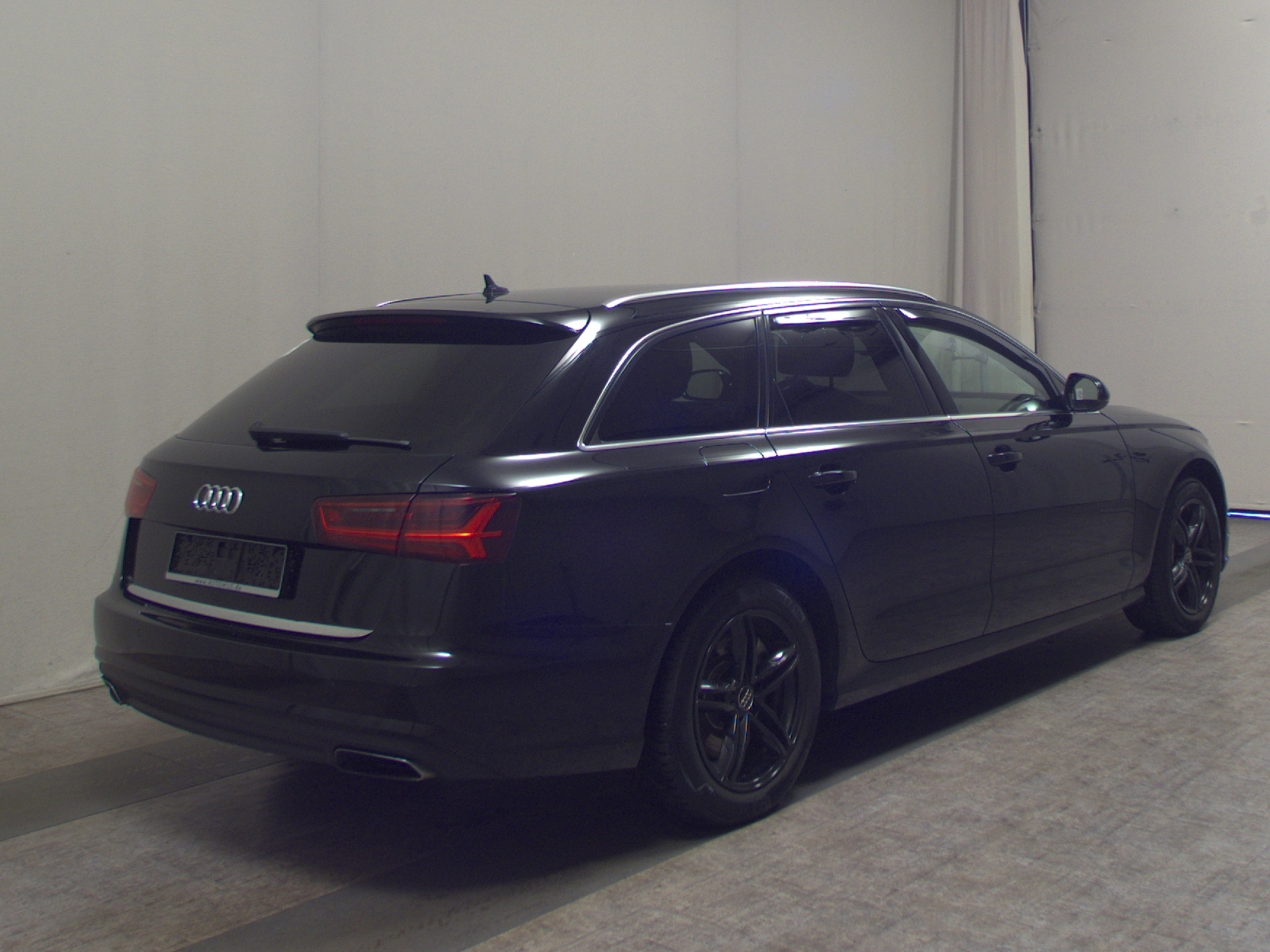 Audi A6 Avant 2.0 TFSI Leder PDC Shz Navi LED 4
