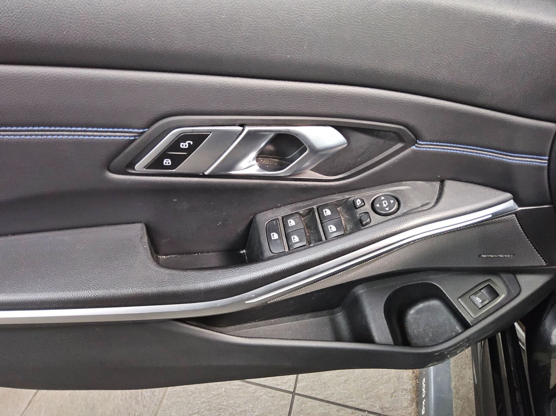 BMW 320dA Touring M-Sport Navi LED Curved HuD H/K 10