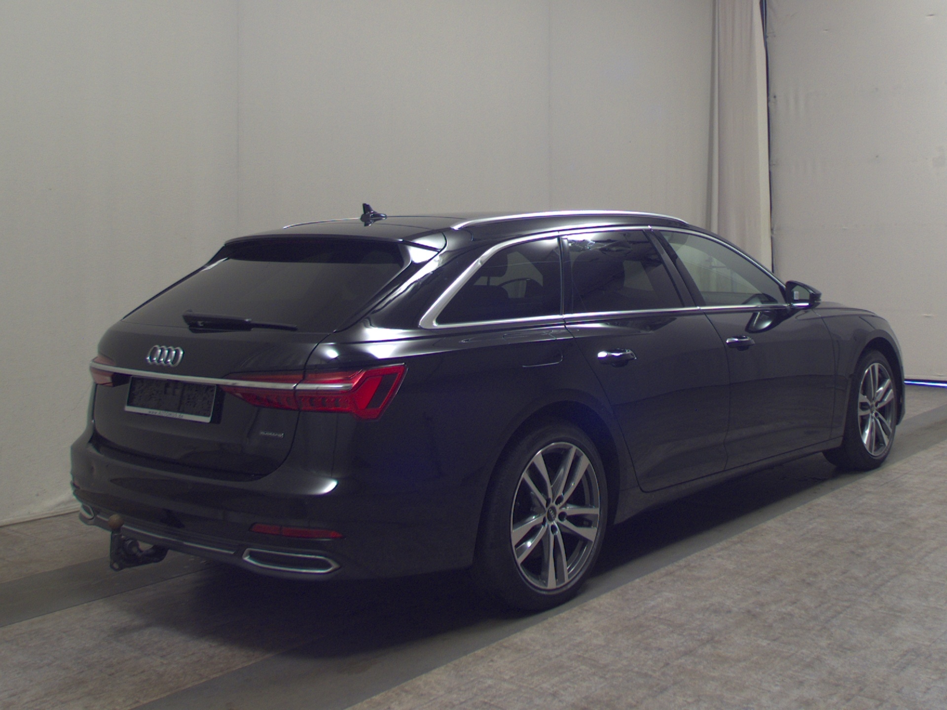 Audi A6 Avant 50 TFSI e Qu. design Nav Matrix Pano vc 4