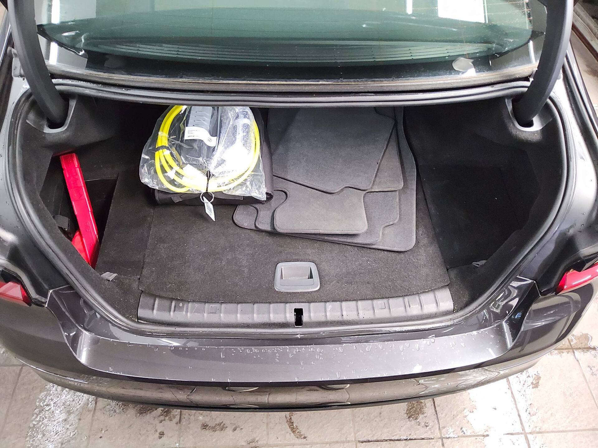 BMW 530e Leder Navi LED LC prof. 12