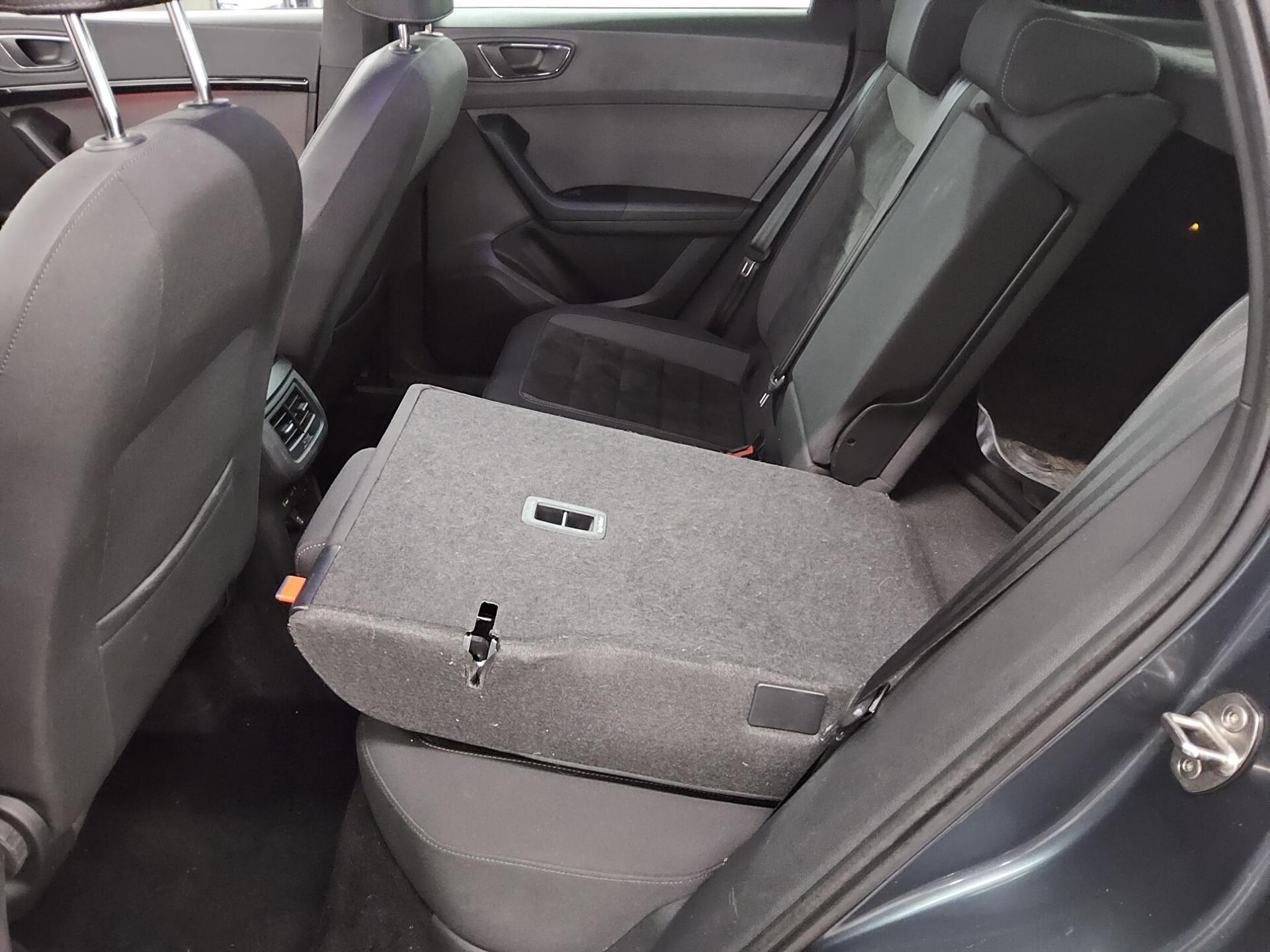Seat Ateca 1.4 TSI Xcellence Navi LED RfK StHzg ACC 12